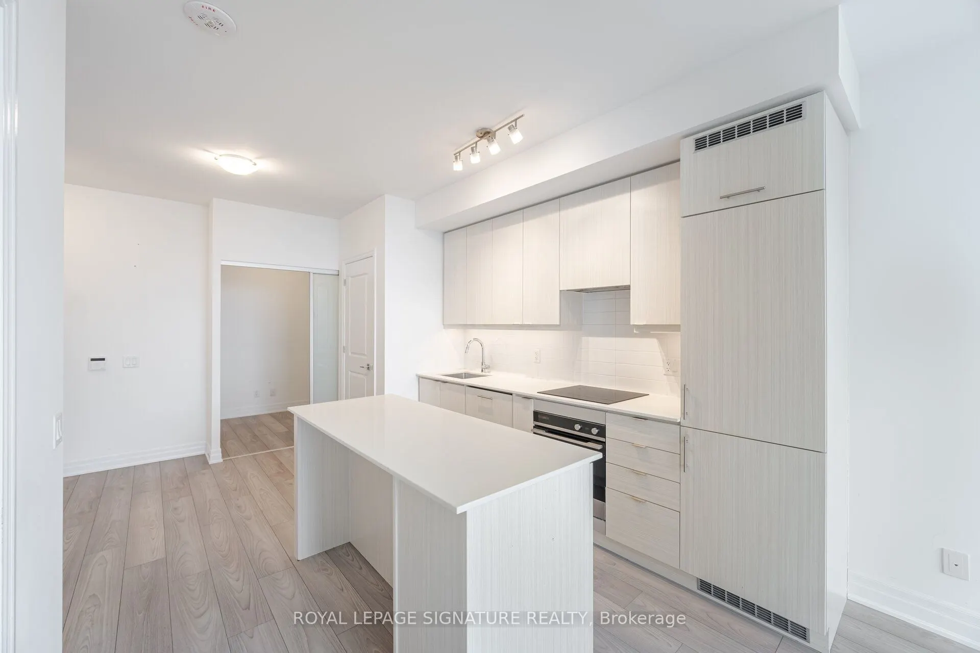 36 Elm Drive #3007