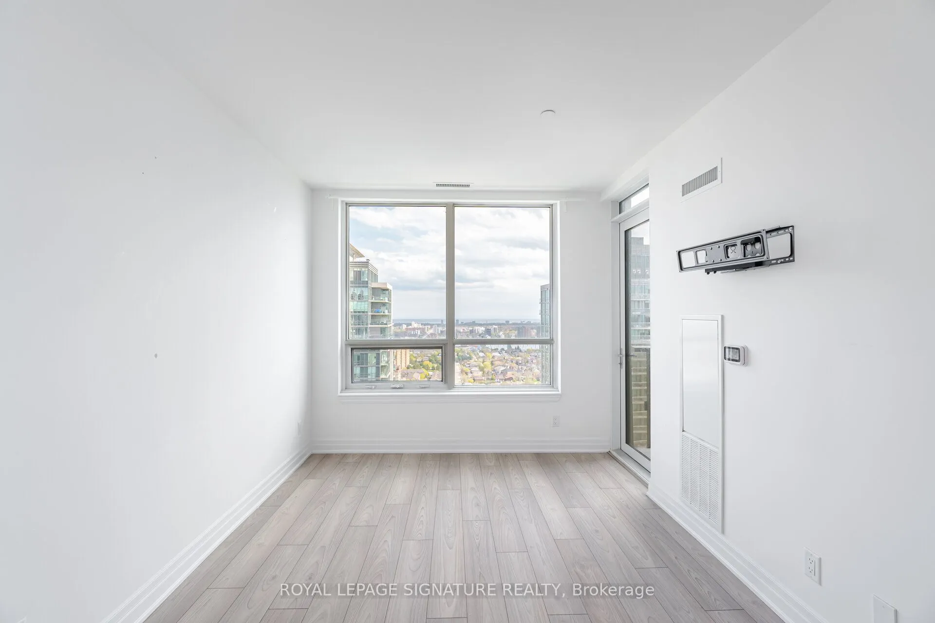 36 Elm Drive #3007