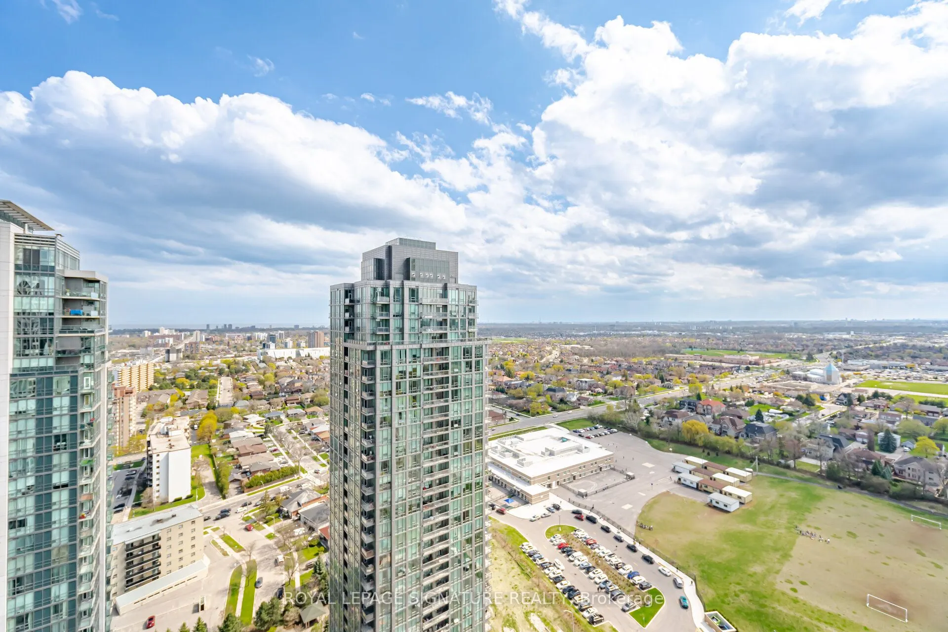 36 Elm Drive #3007