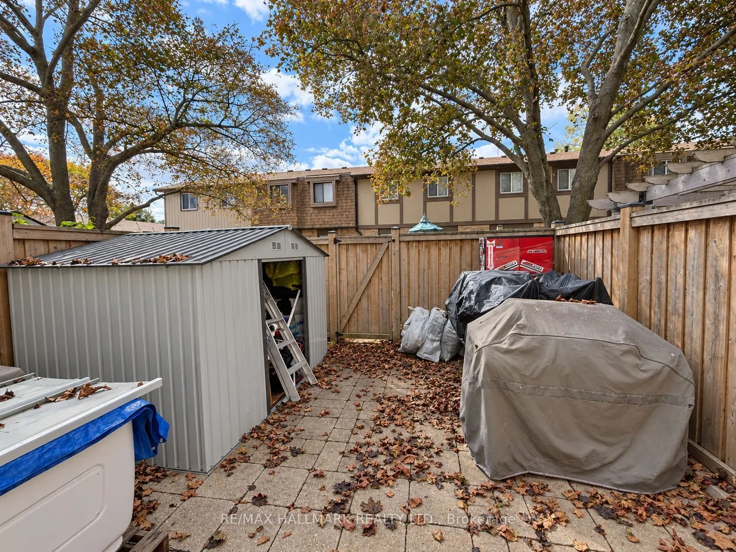 81 Hansen Road N #98