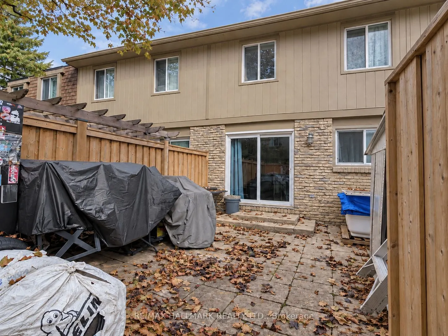 81 Hansen Road N #98