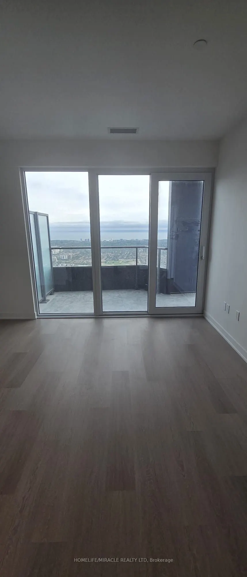 448 Burnhamthorpe Road W #7509