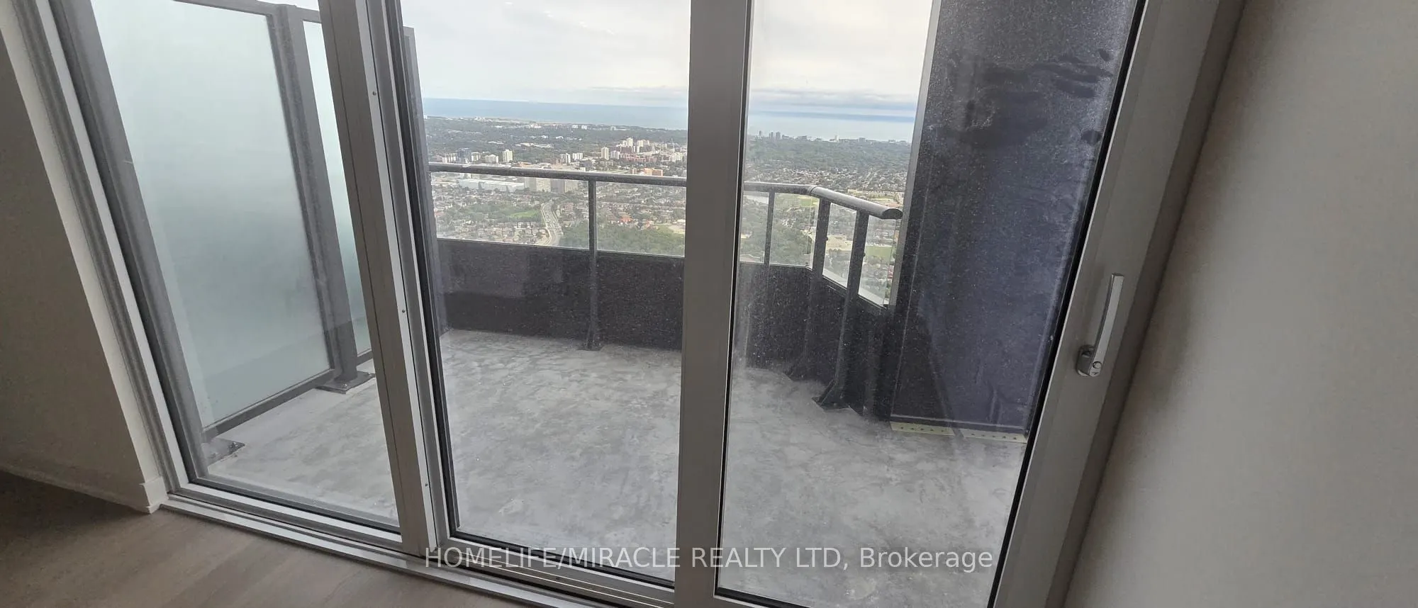 448 Burnhamthorpe Road W #7509