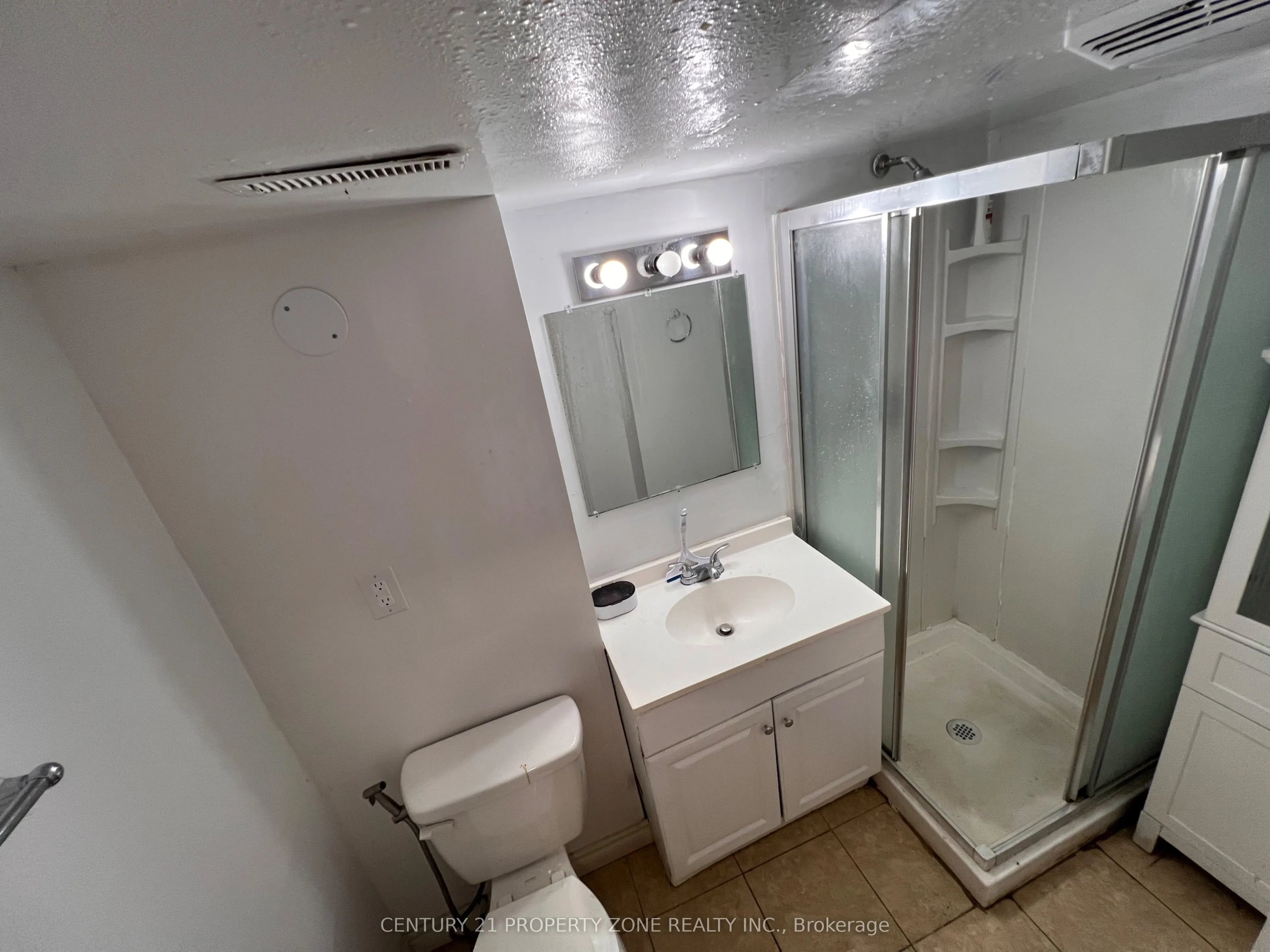 6 Roehampton Crescent W #Basement