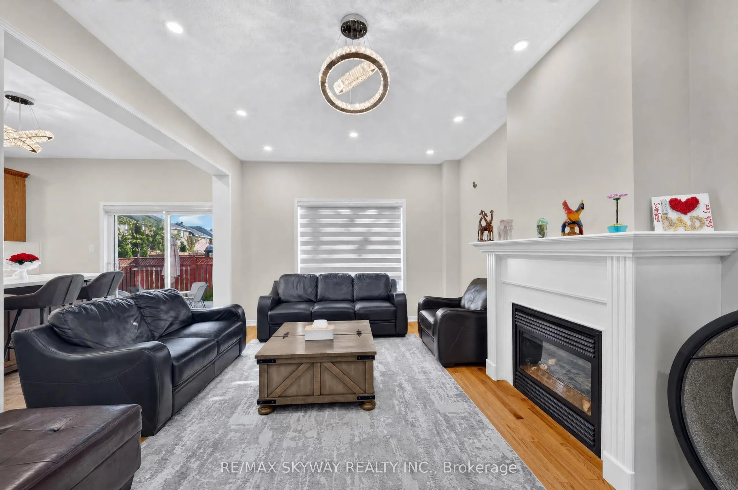 59 Crystal Glen Crescent