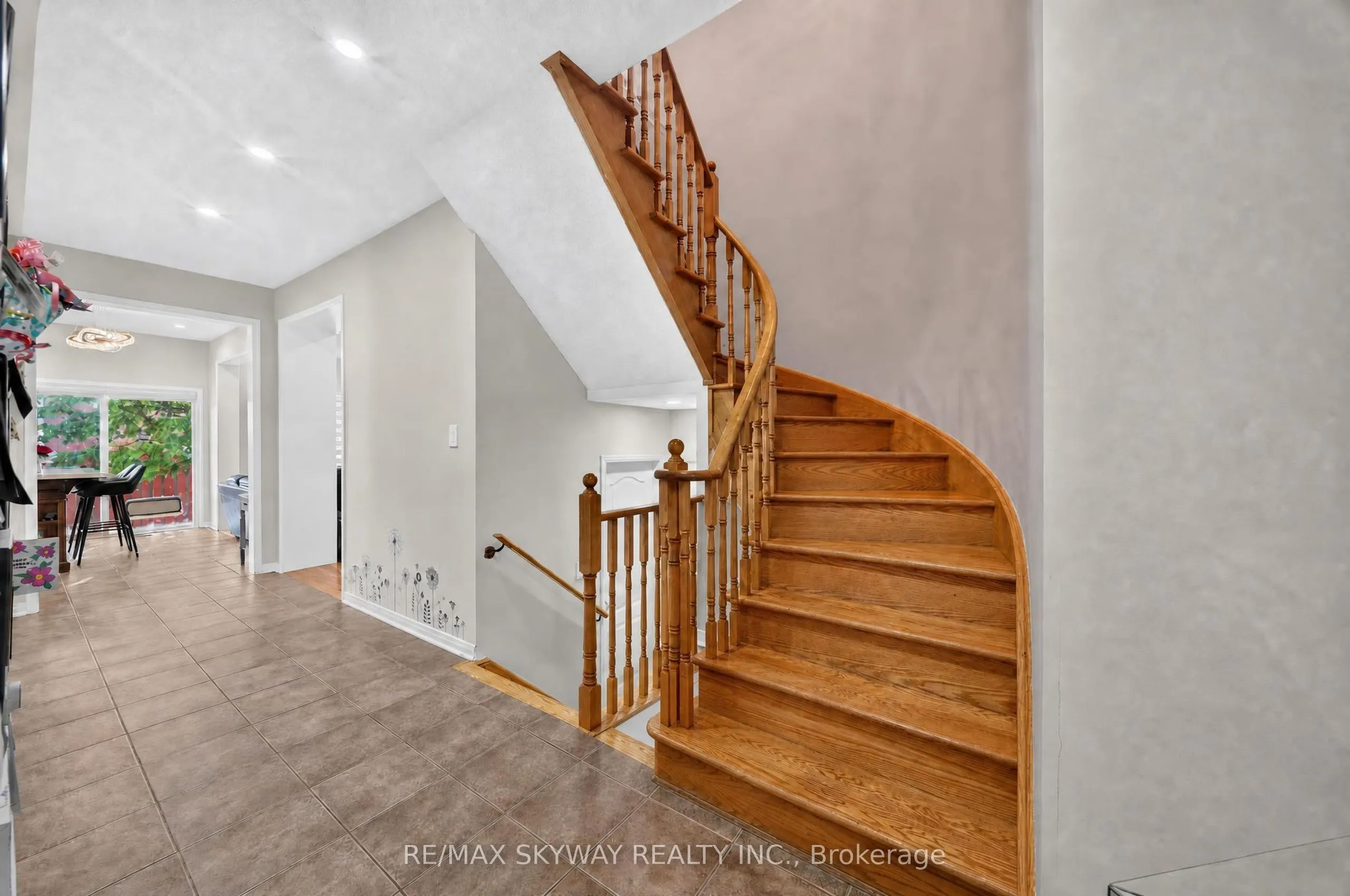 59 Crystal Glen Crescent
