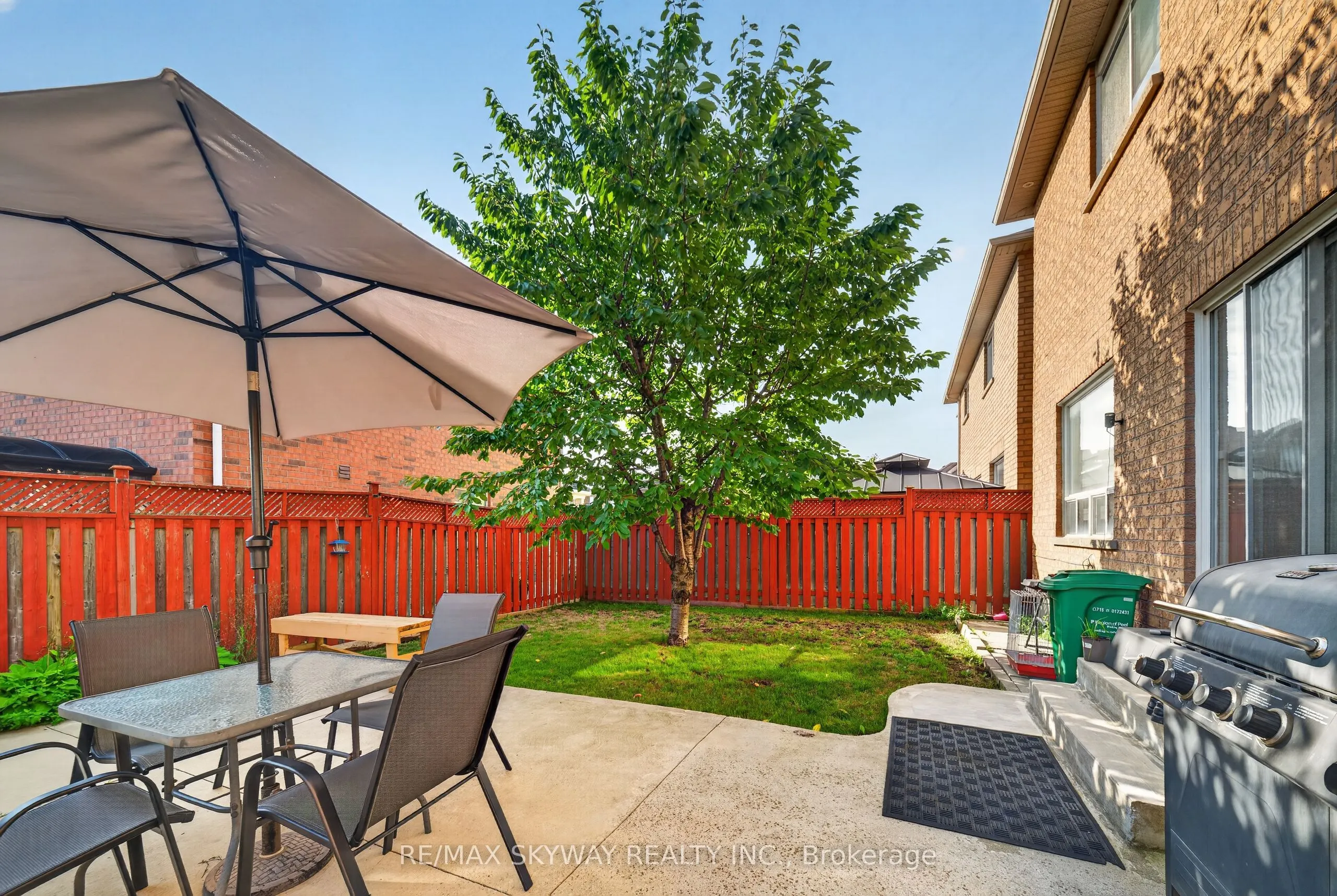59 Crystal Glen Crescent