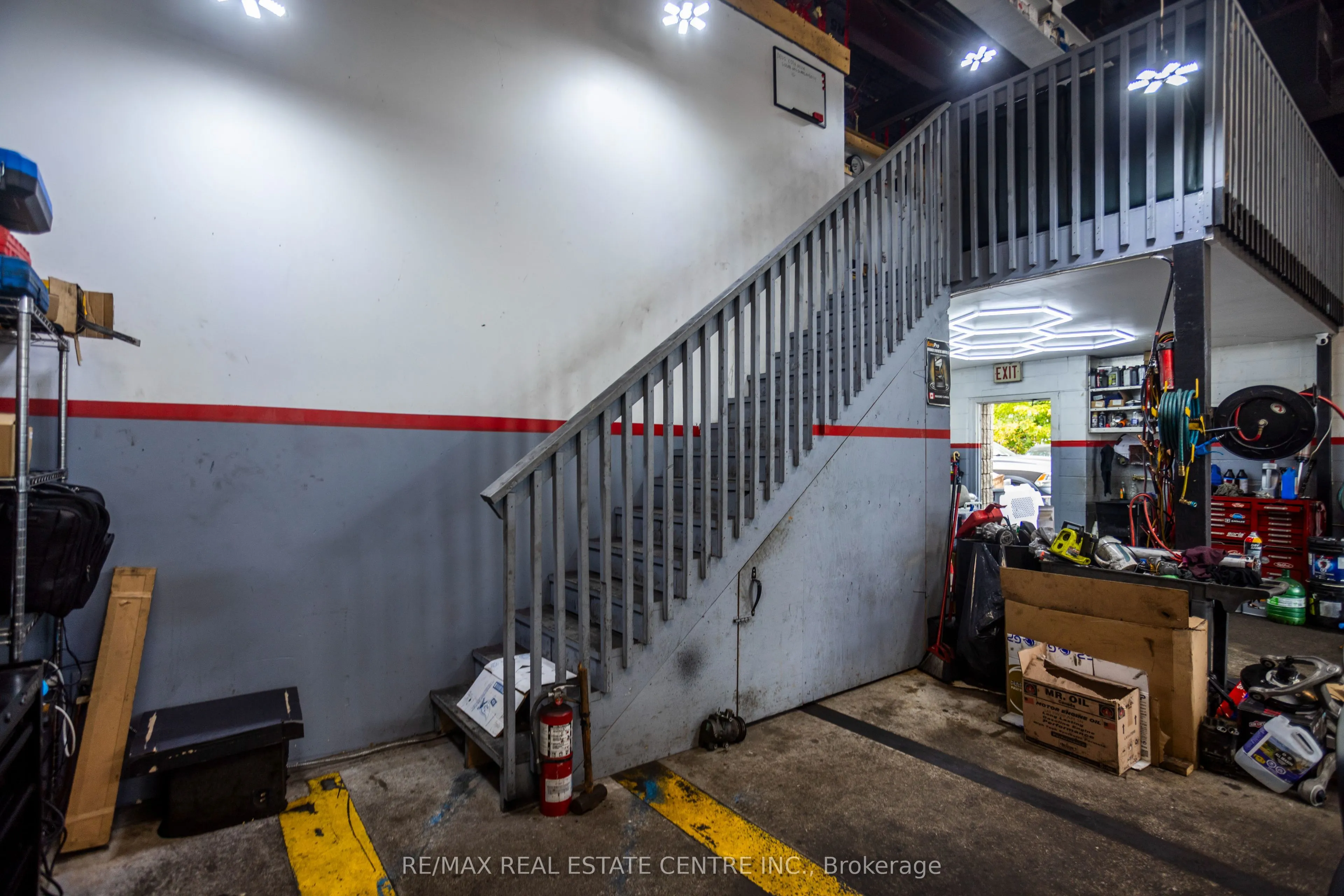 1000 Weston Road