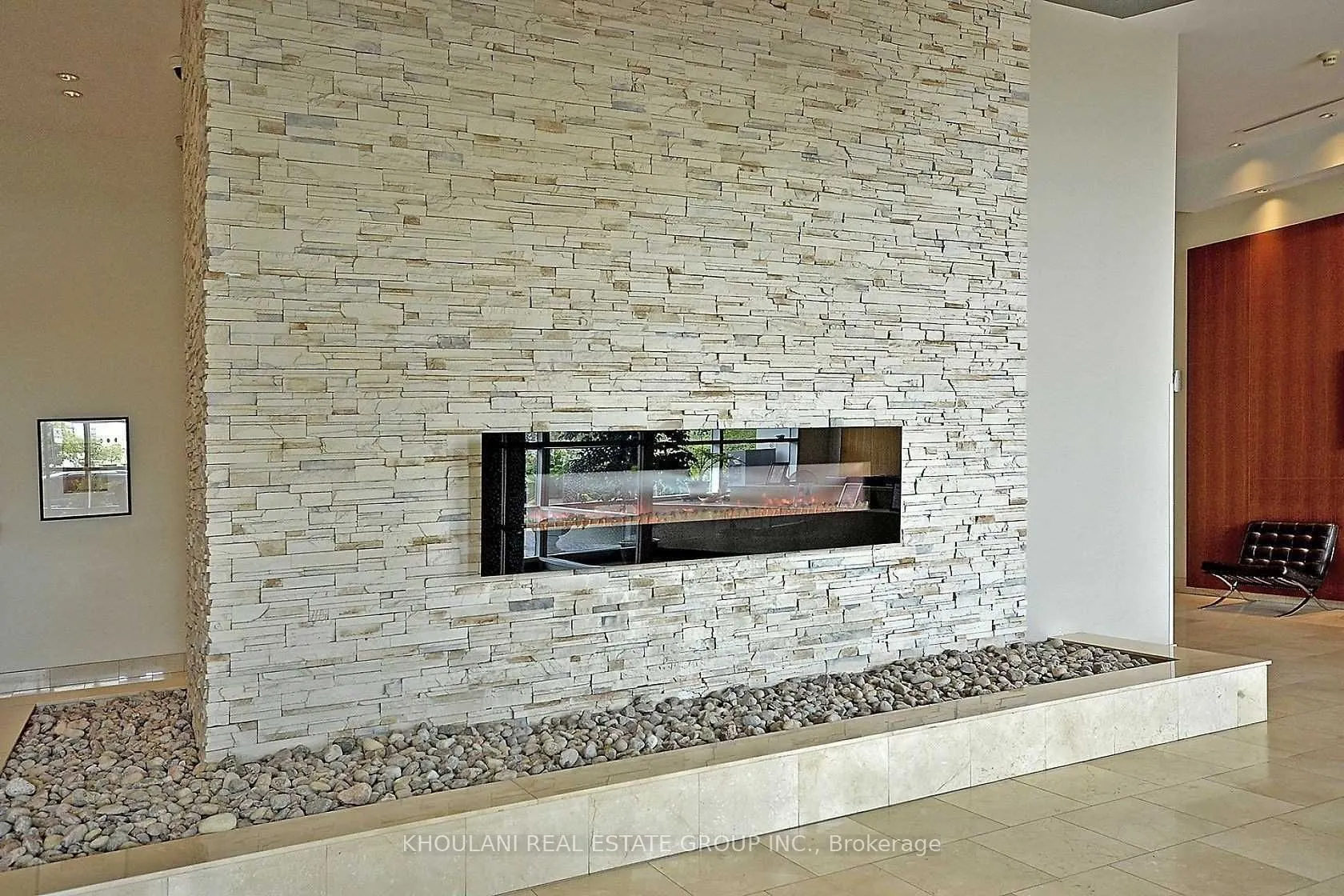 220 Burnhamthorpe Road #2201