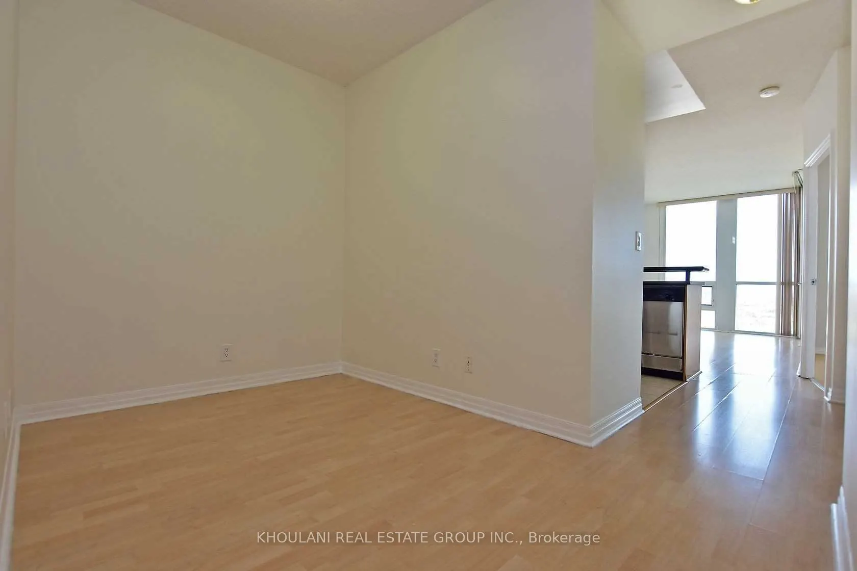 220 Burnhamthorpe Road #2201