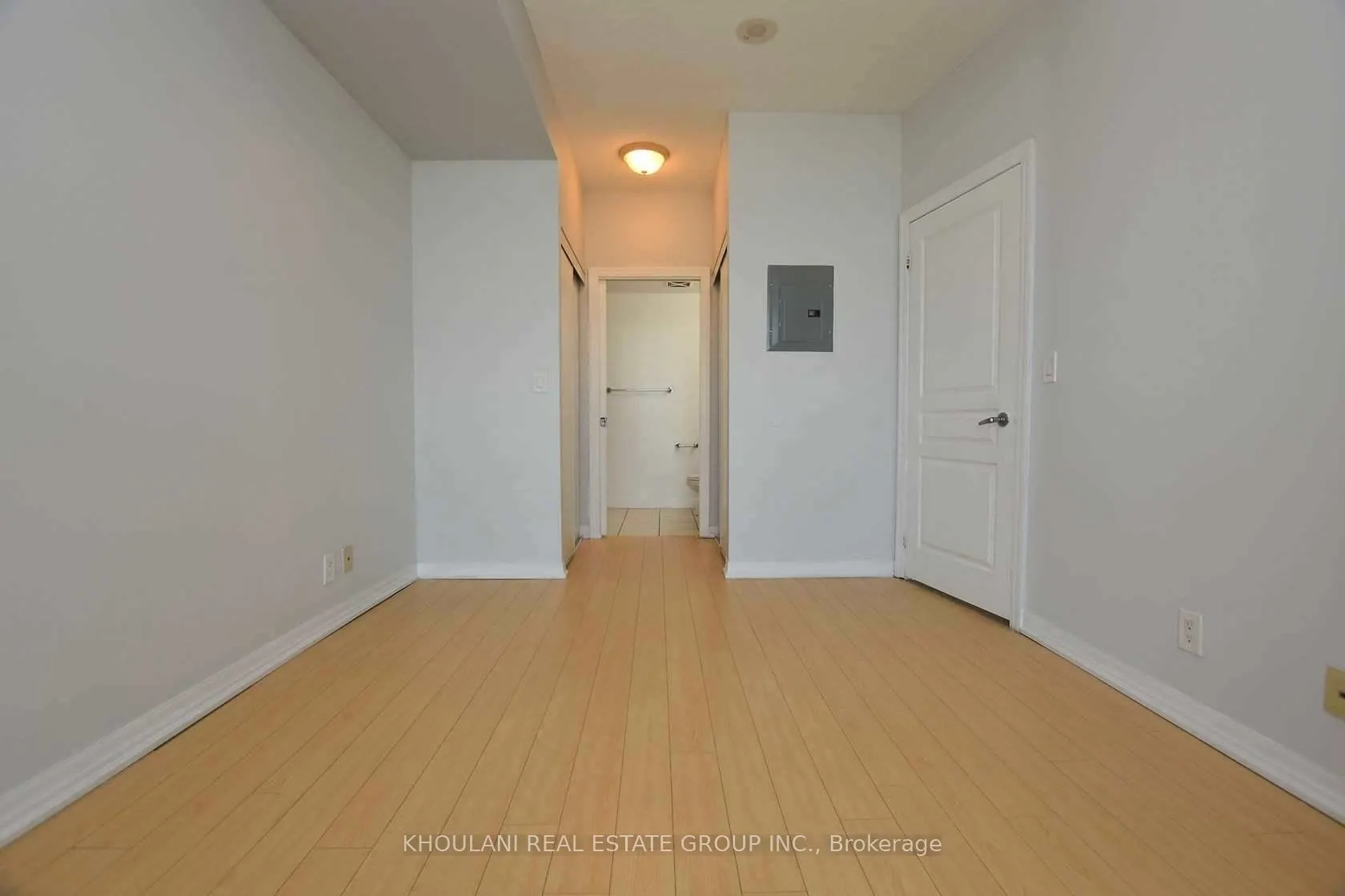 220 Burnhamthorpe Road #2201