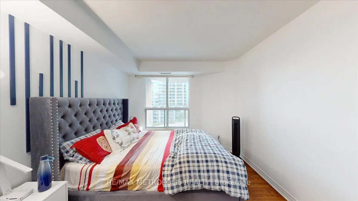 2111 Lake Shore Boulevard W #816