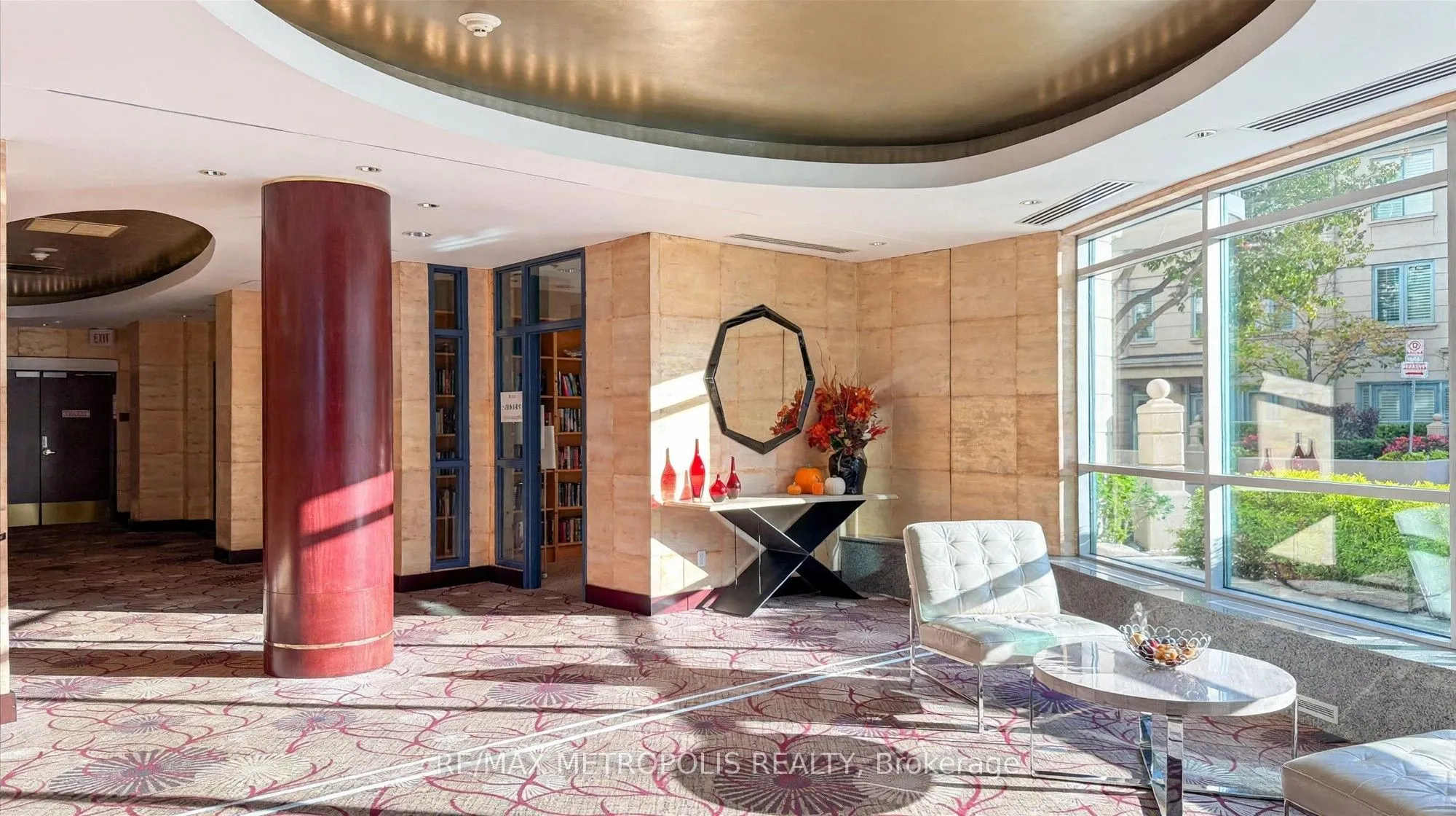 2111 Lake Shore Boulevard W #816
