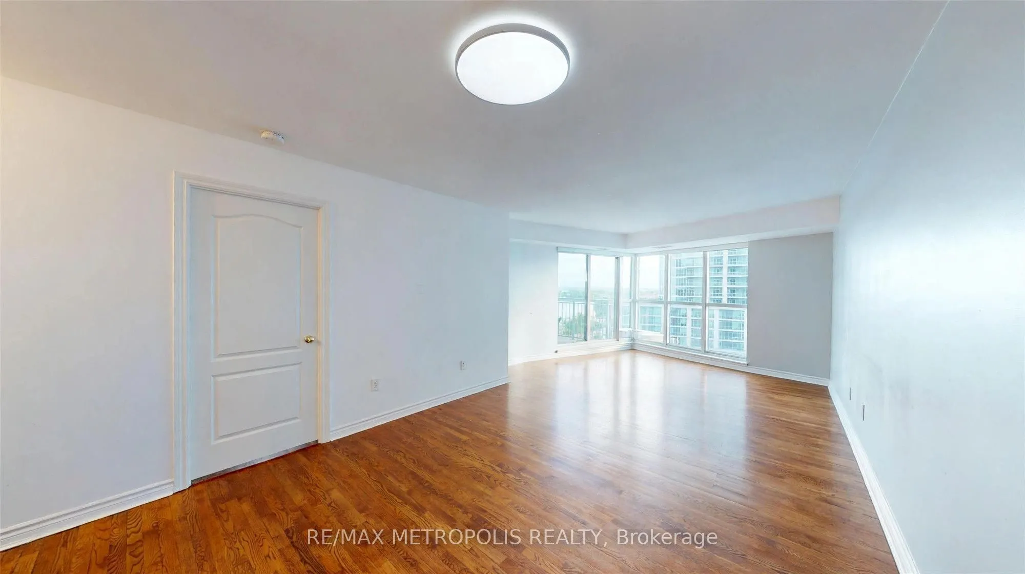 2111 Lake Shore Boulevard W #816