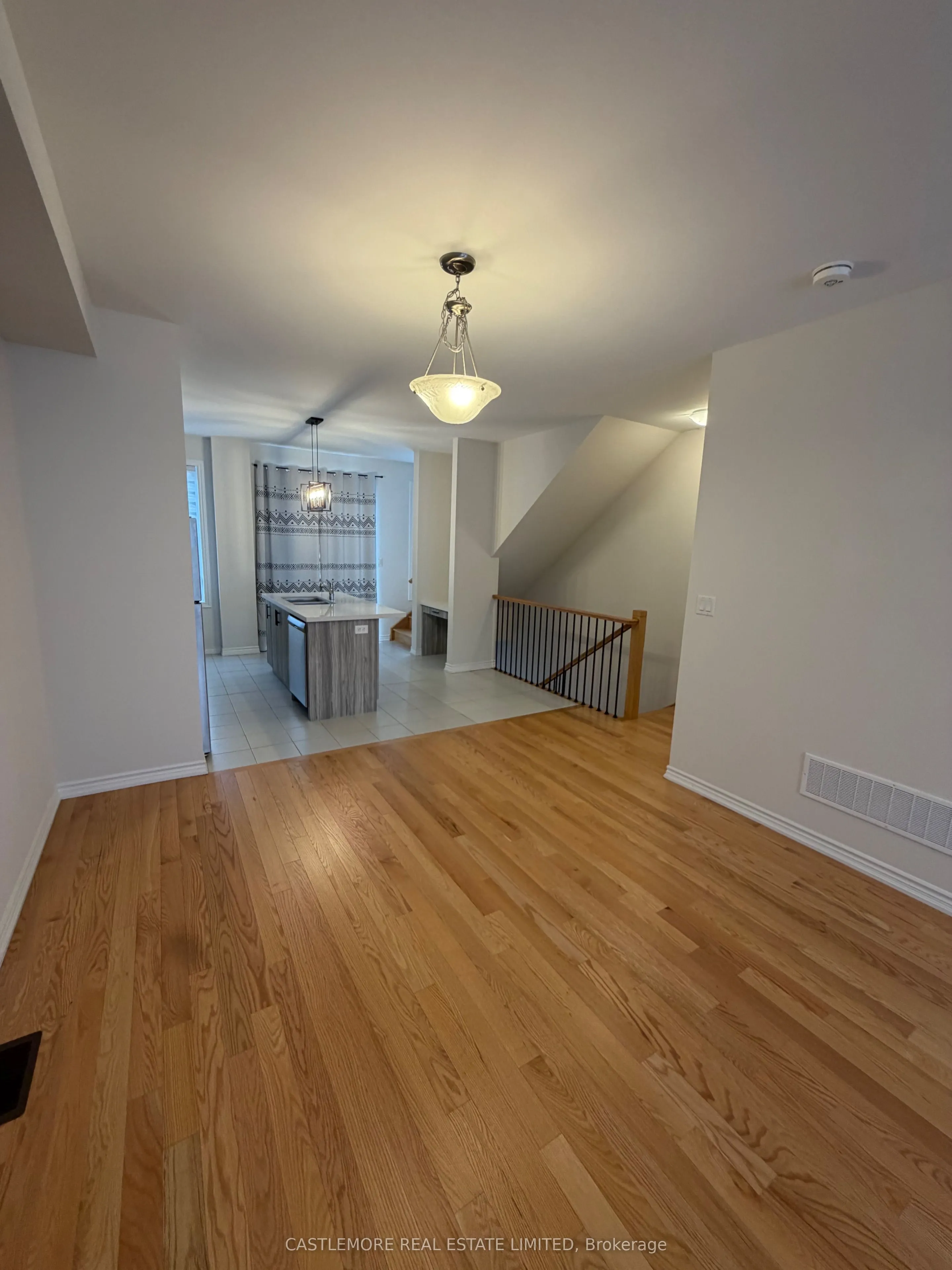 7 Arcola Street