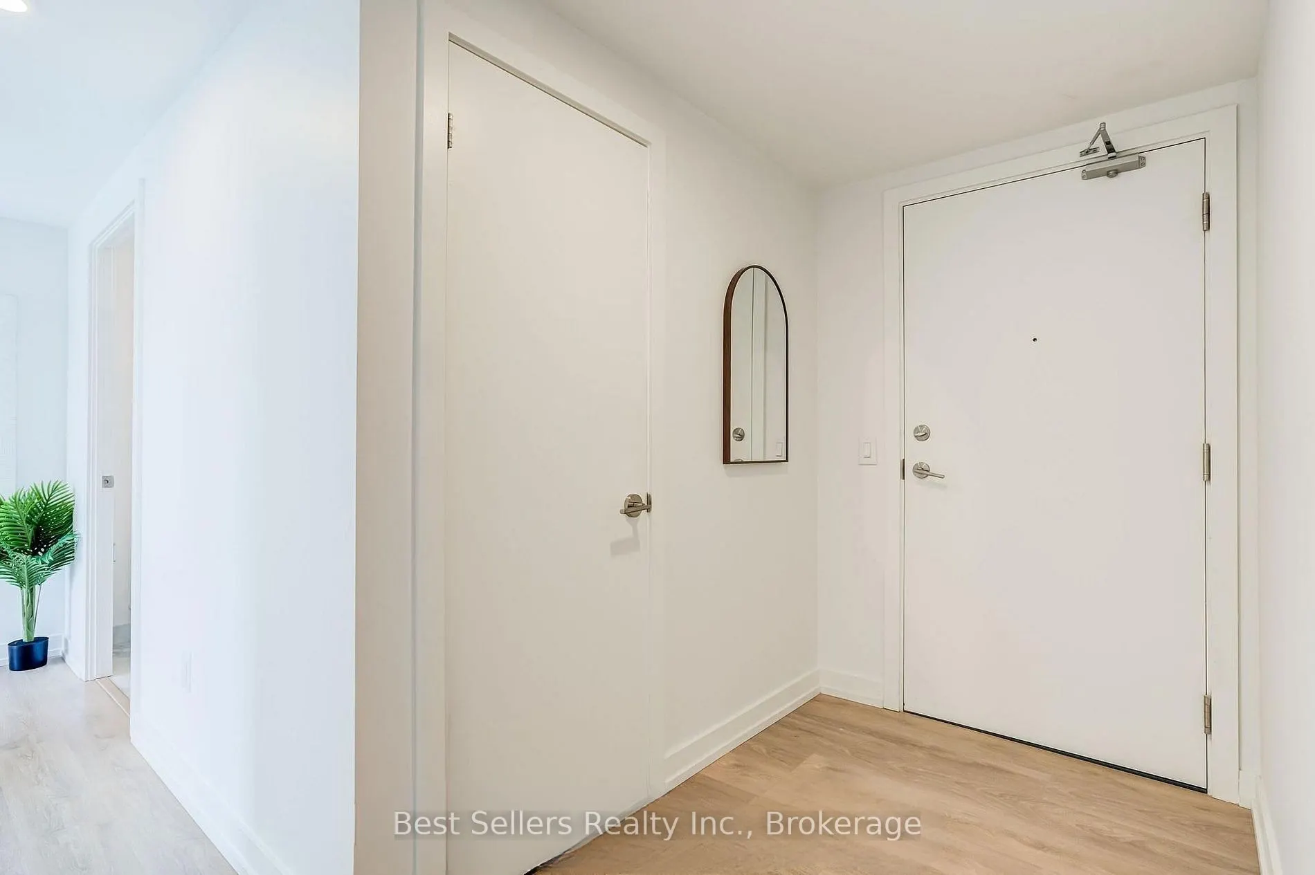 1100 Sheppard Avenue W #908