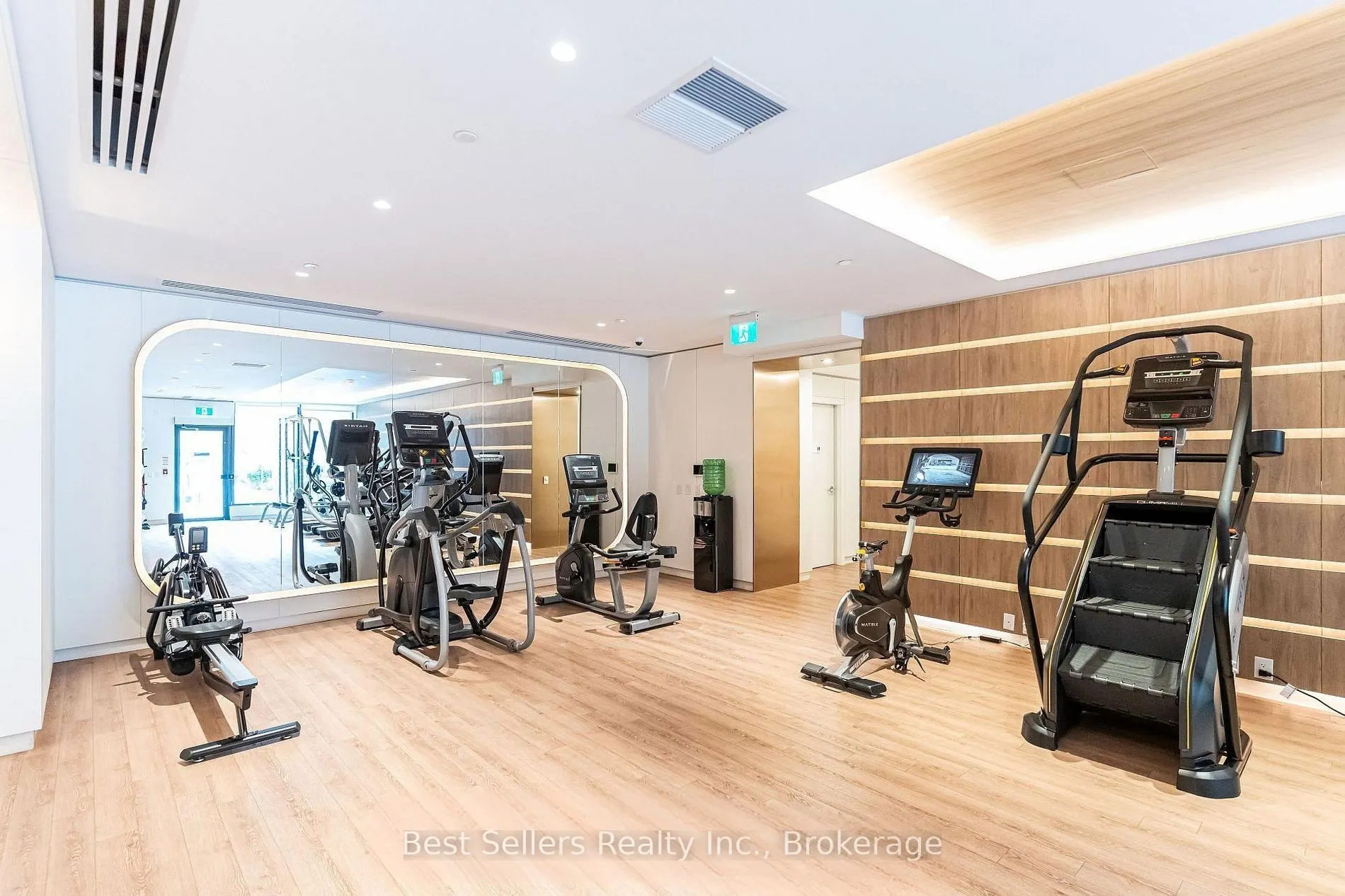 1100 Sheppard Avenue W #908