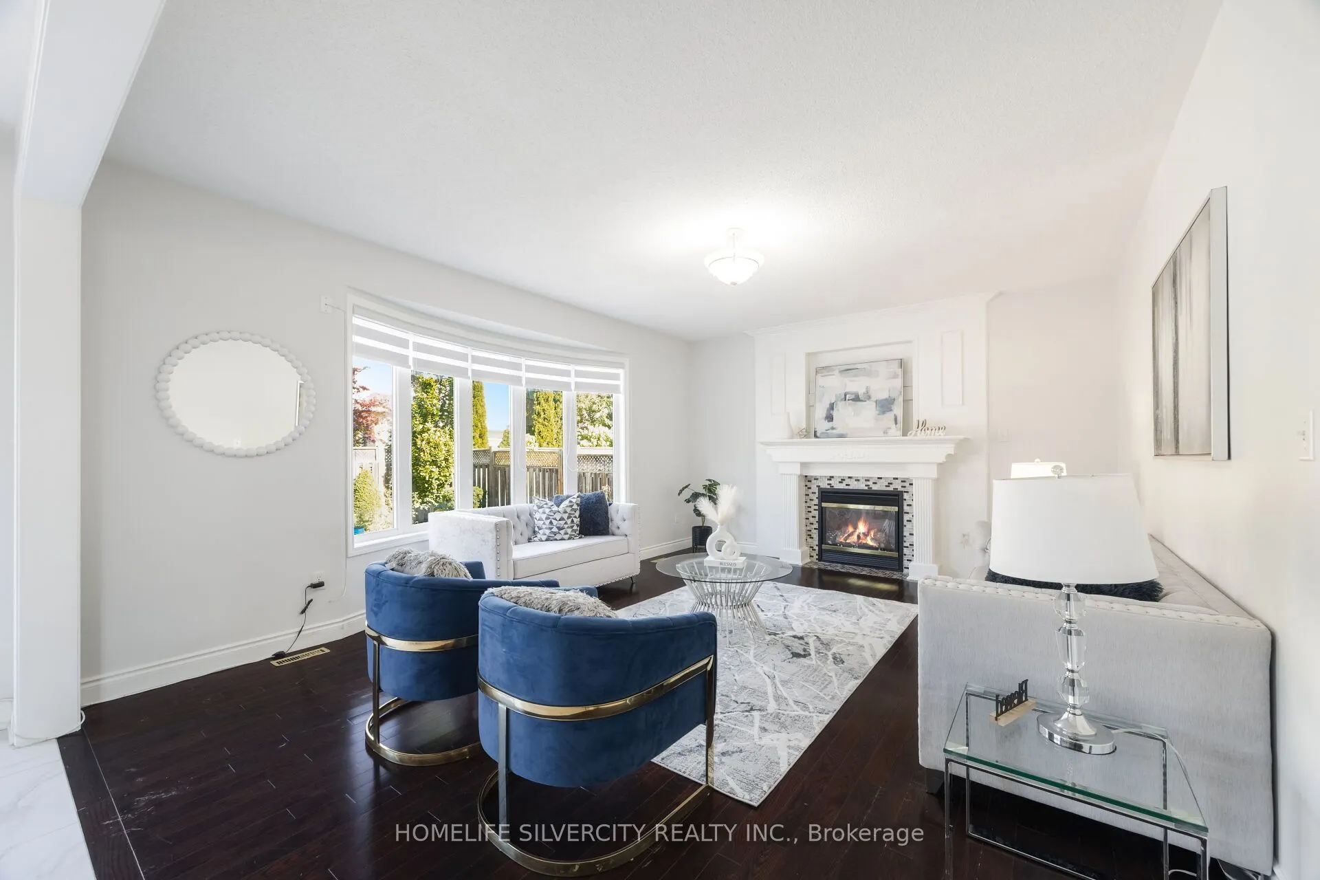 25 Van Hoof Crescent