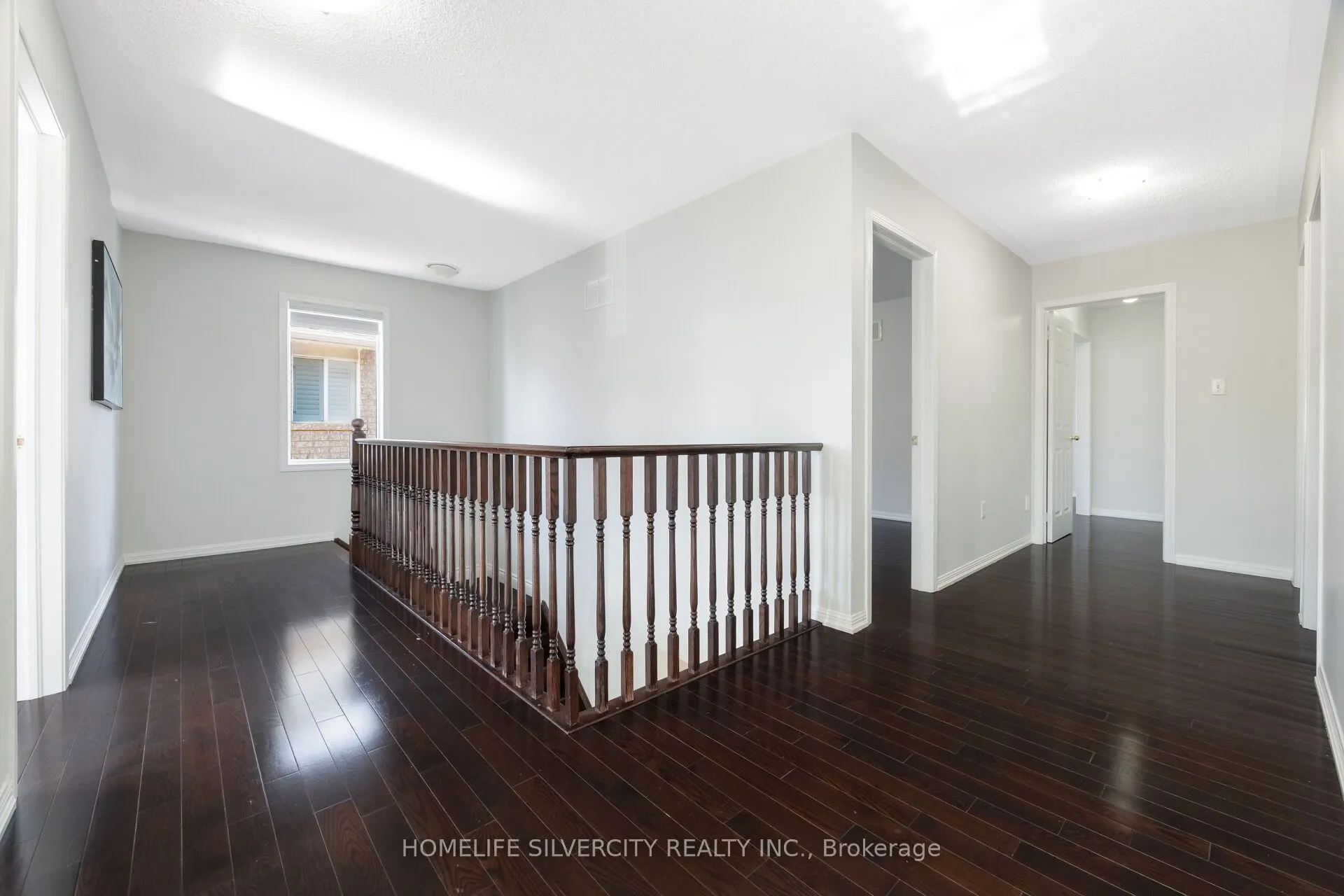 25 Van Hoof Crescent