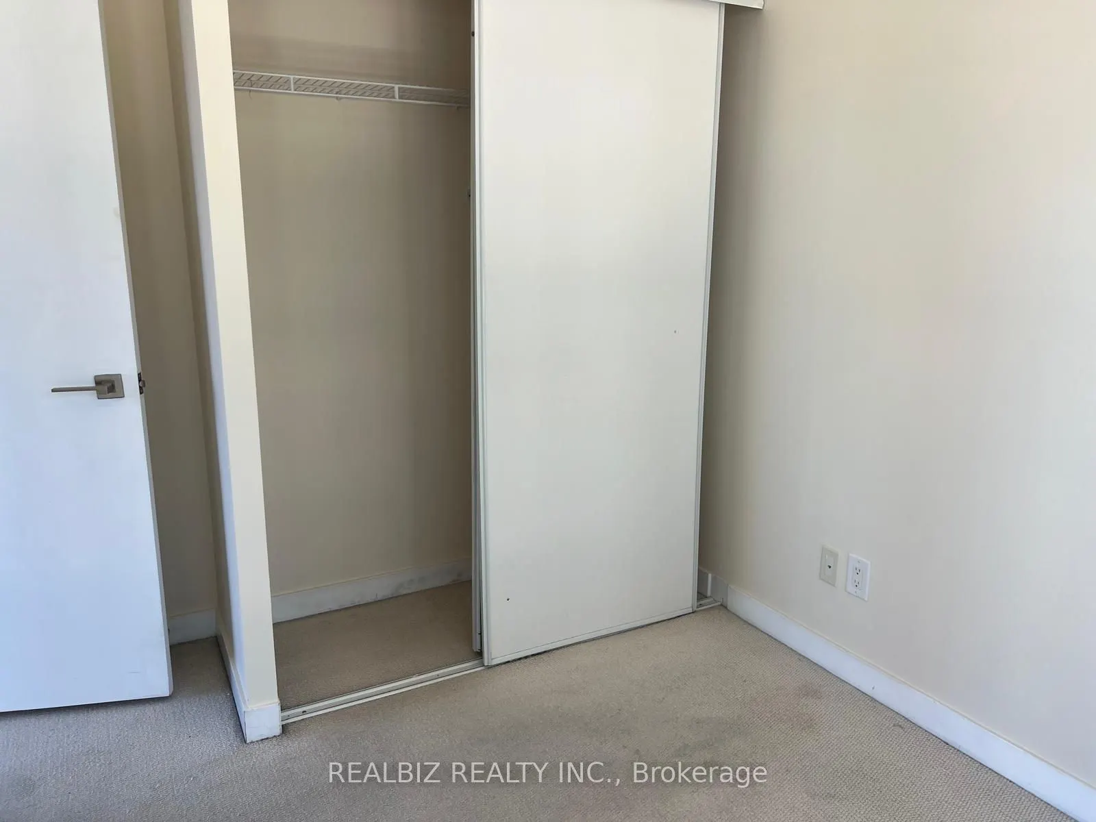 4011 Brickstone Mews E #805