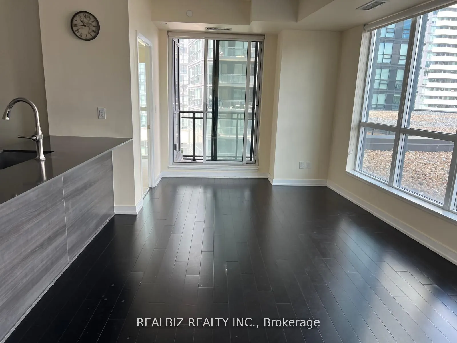4011 Brickstone Mews E #805