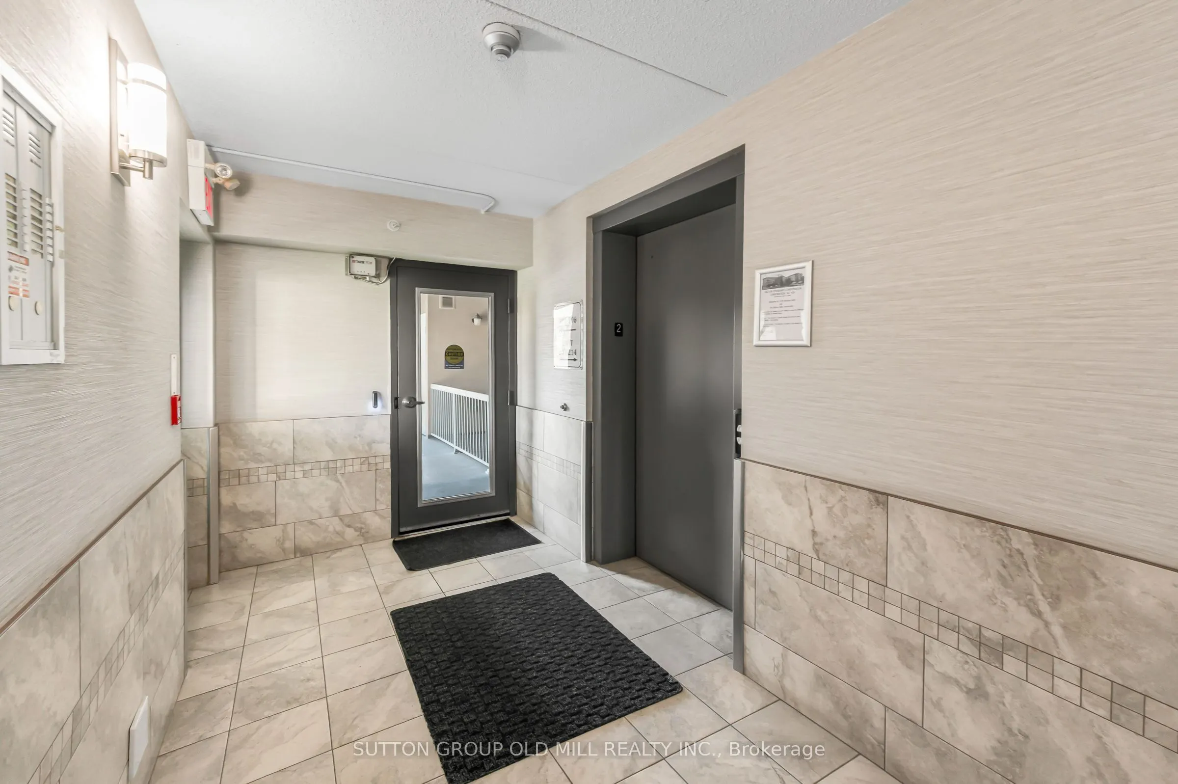 1470 Bishops Gate #208