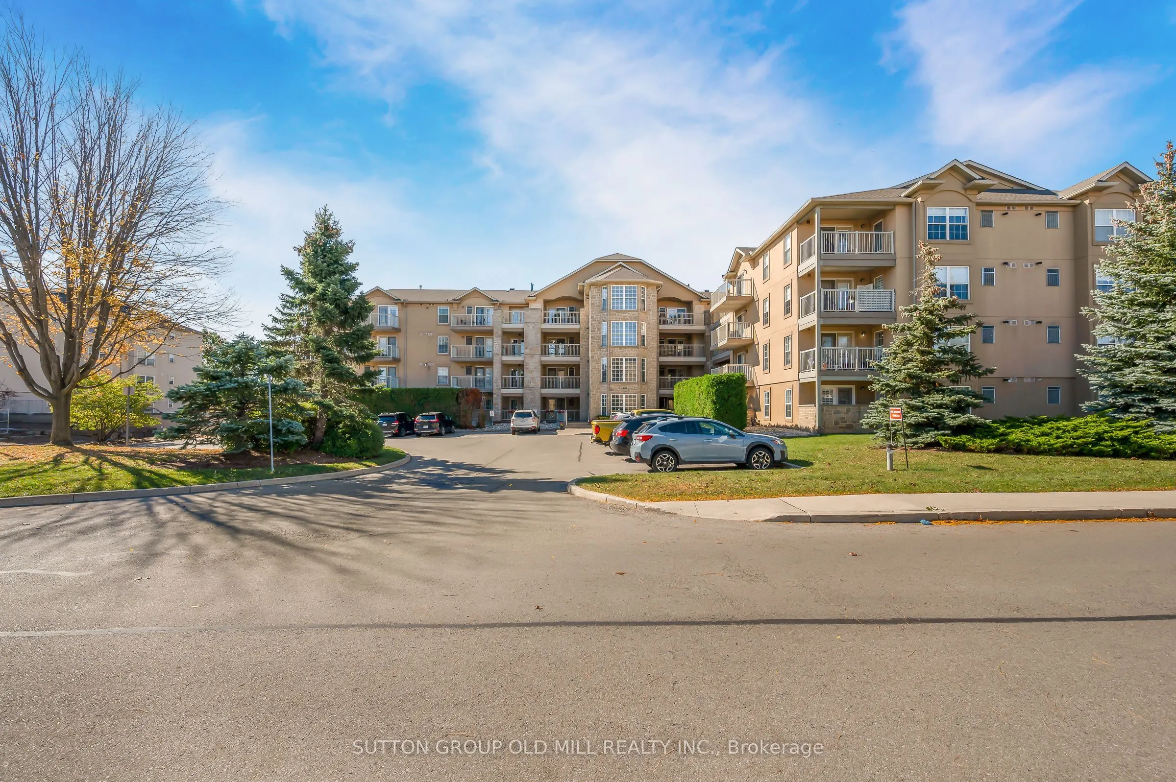 1470 Bishops Gate #208
