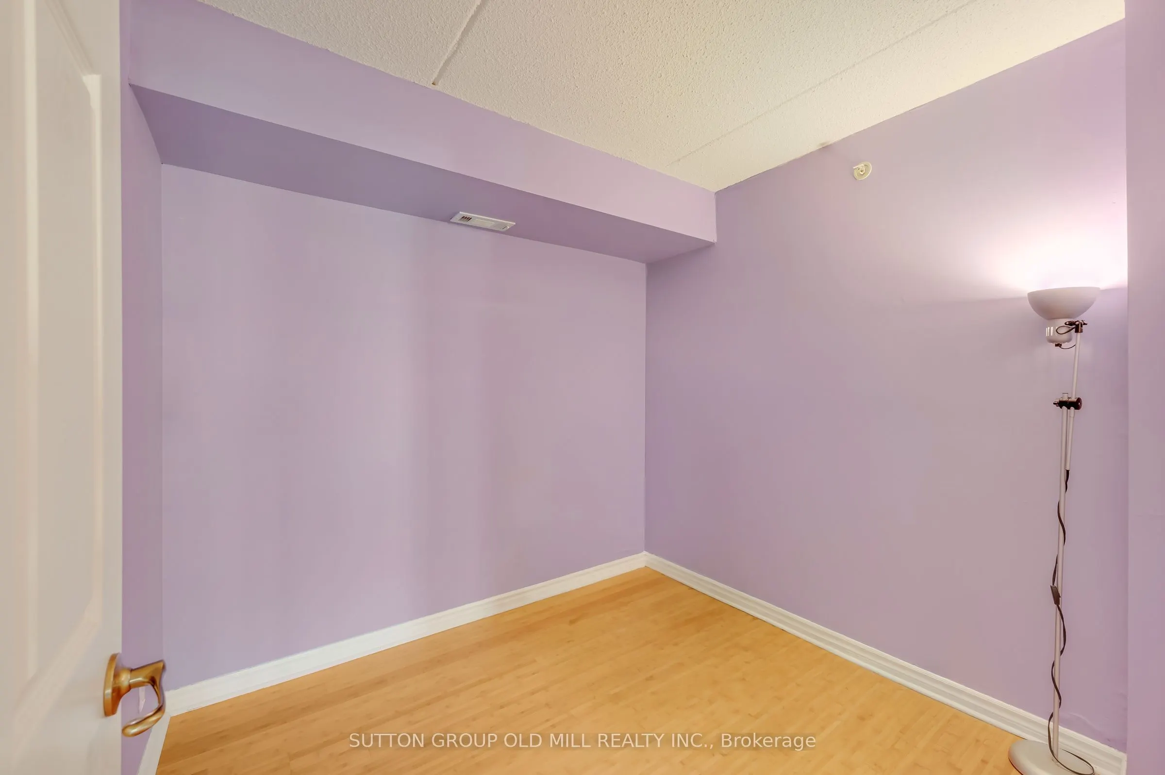 1470 Bishops Gate #208