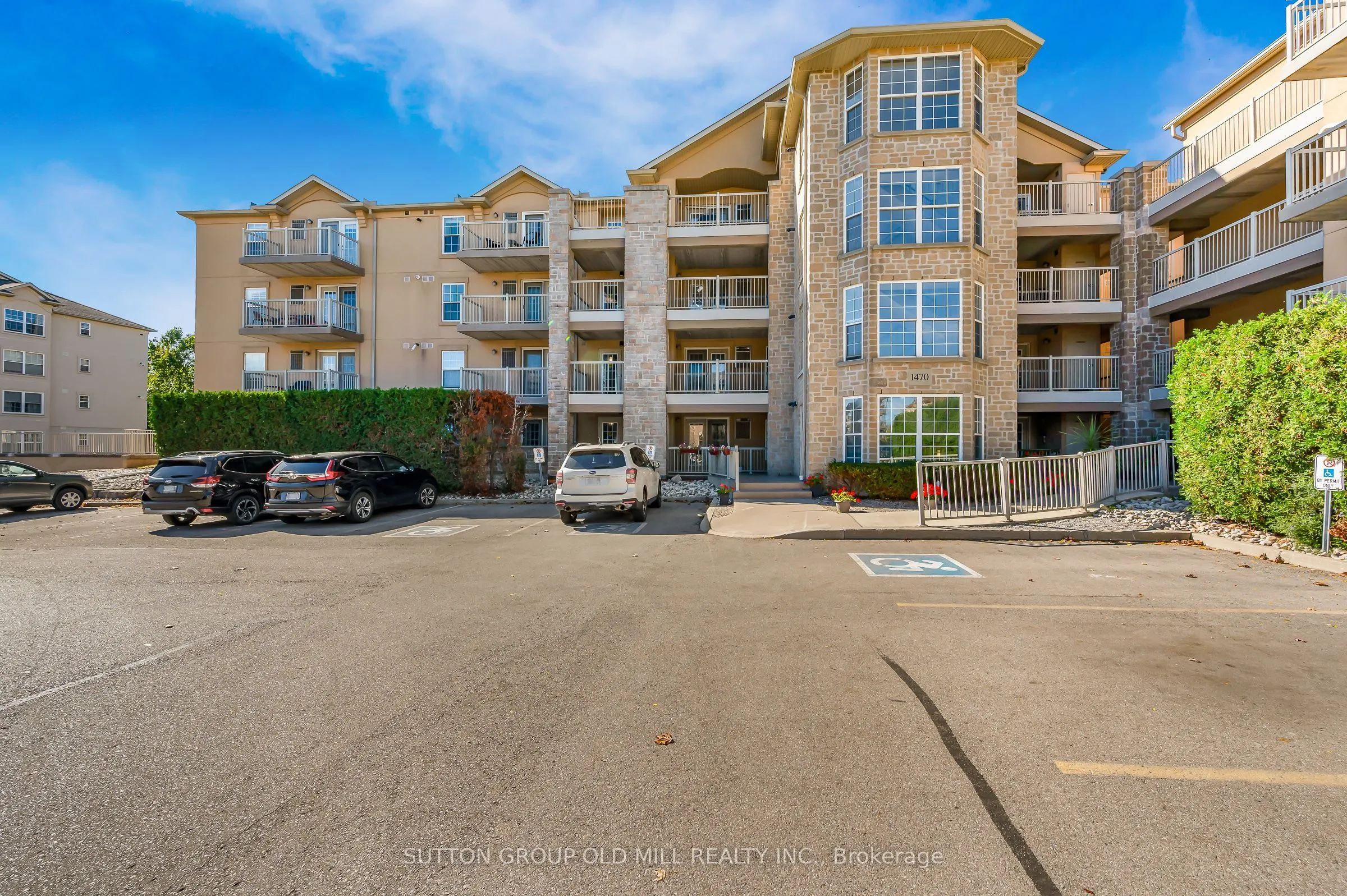1470 Bishops Gate #208