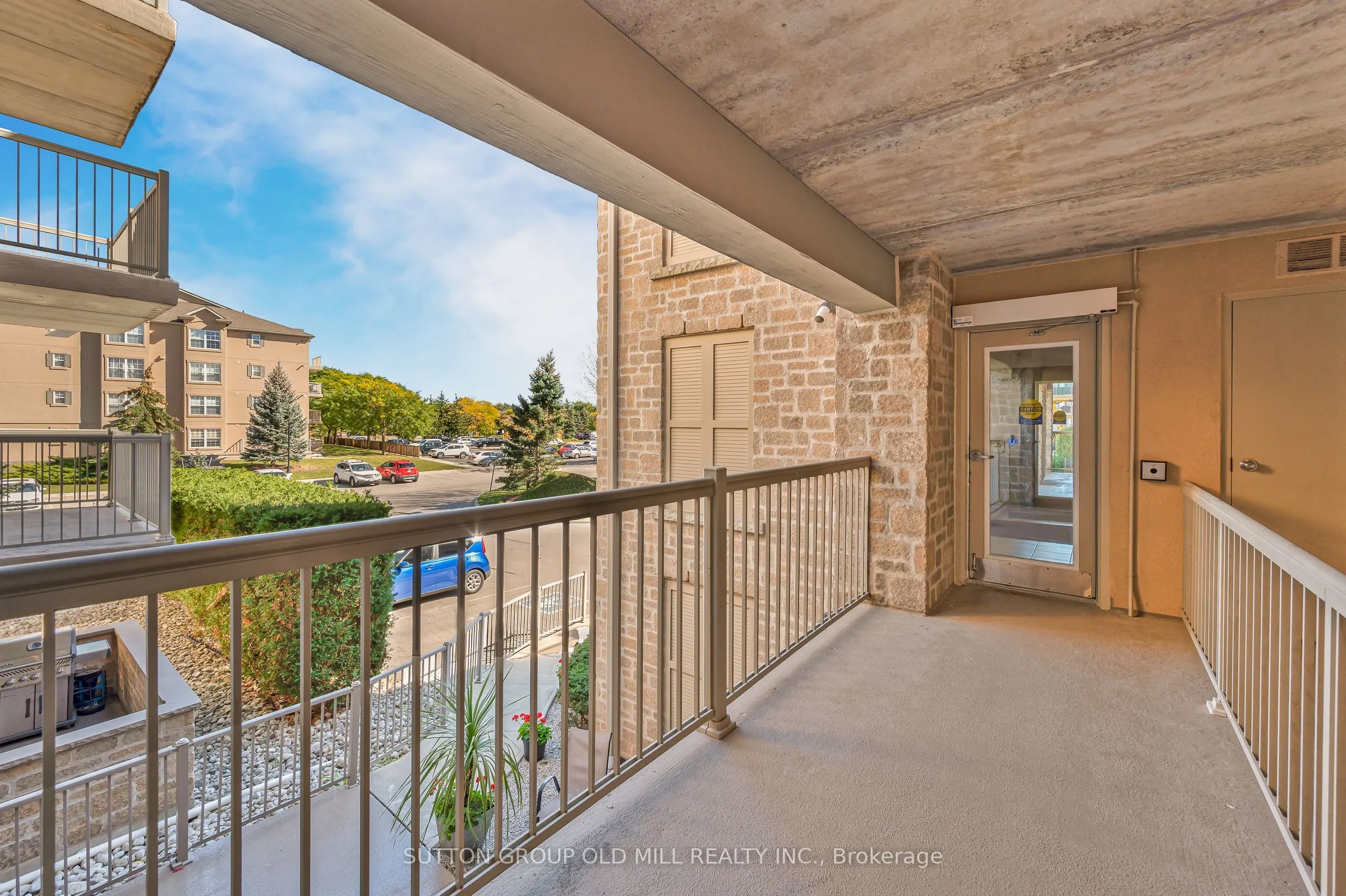 1470 Bishops Gate #208