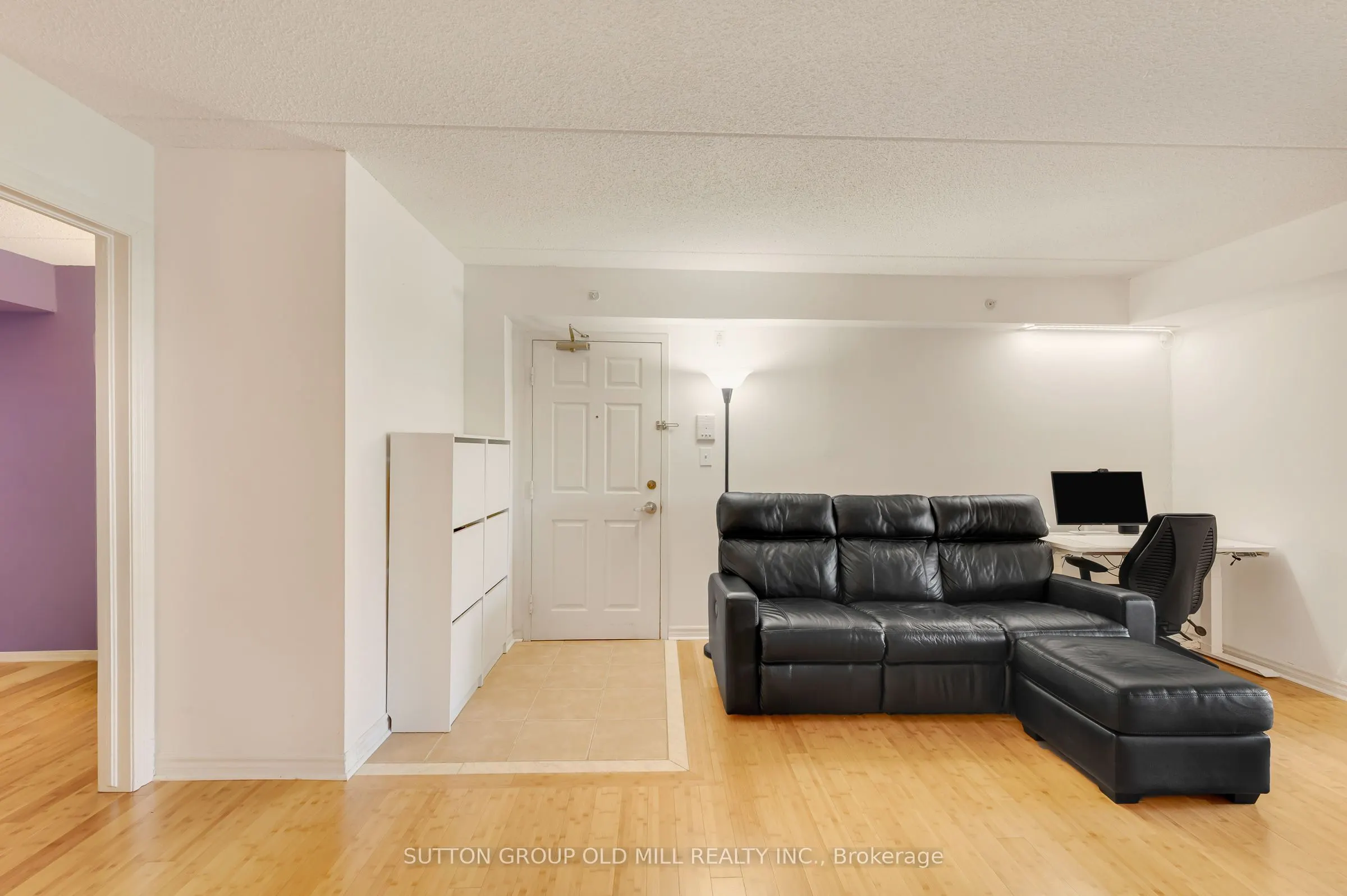 1470 Bishops Gate #208