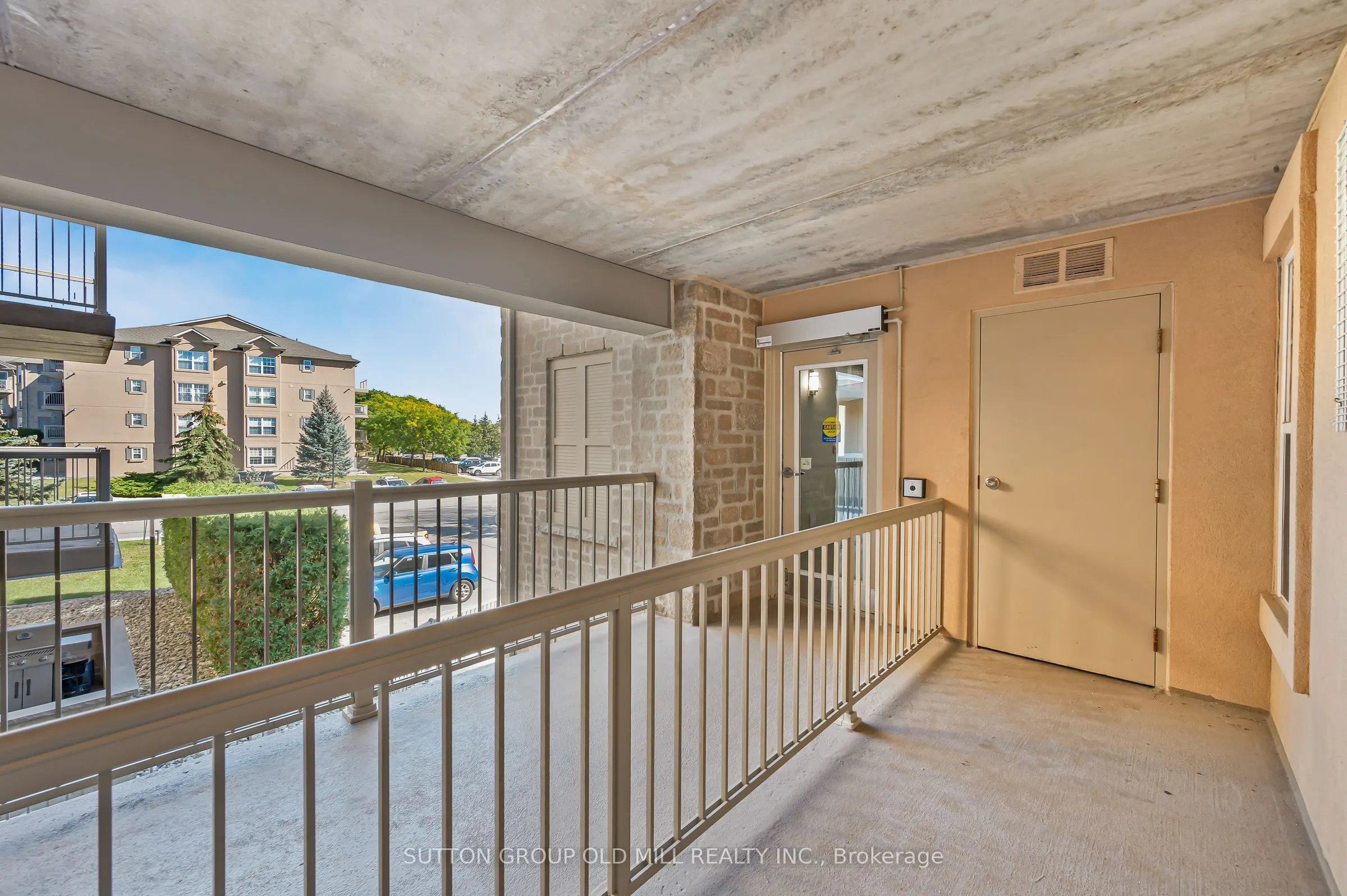 1470 Bishops Gate #208
