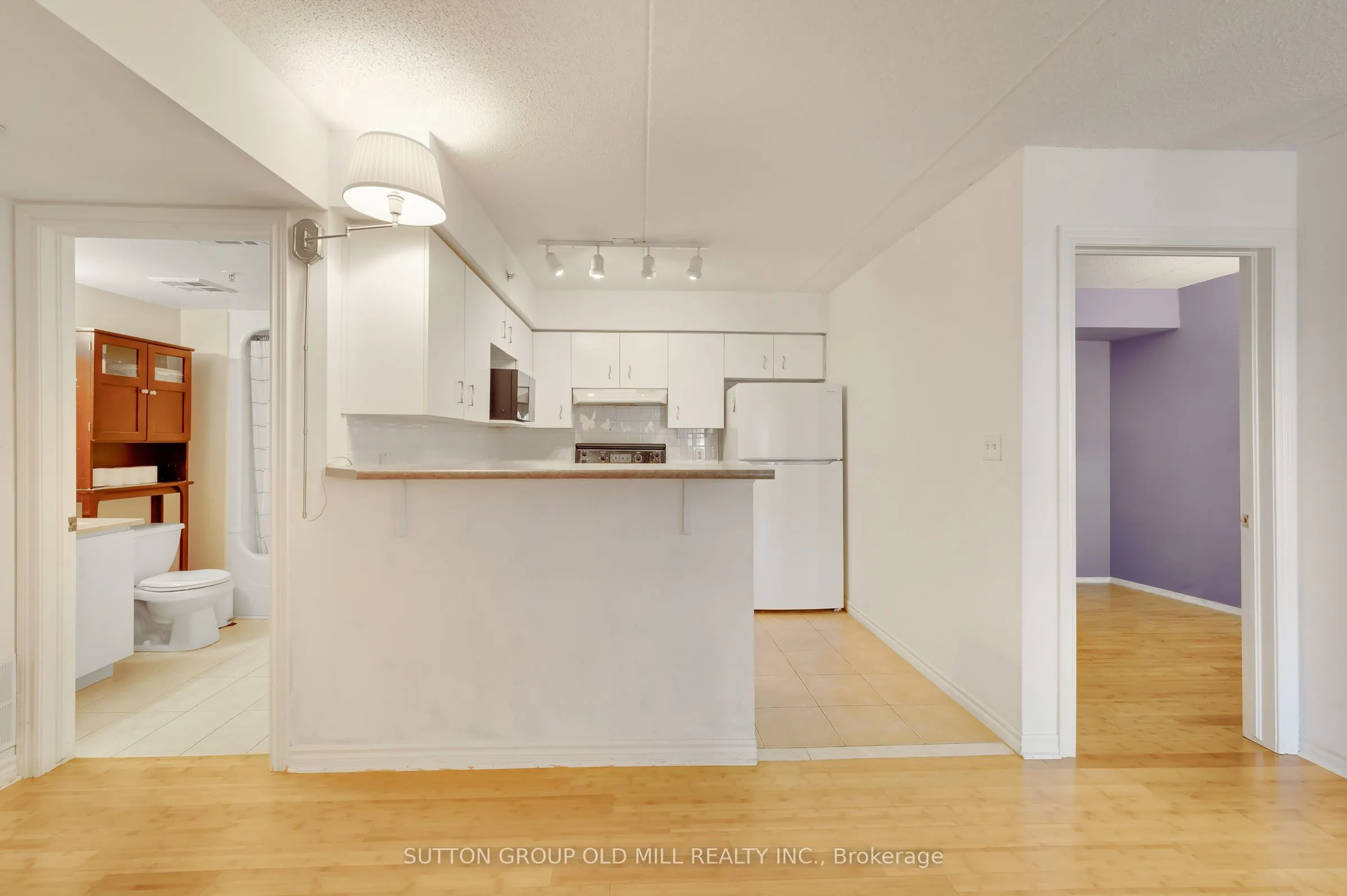 1470 Bishops Gate #208