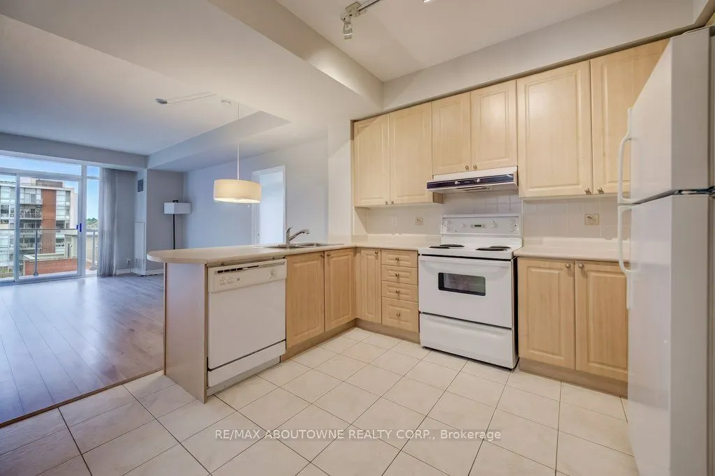 80 Port Street E #403