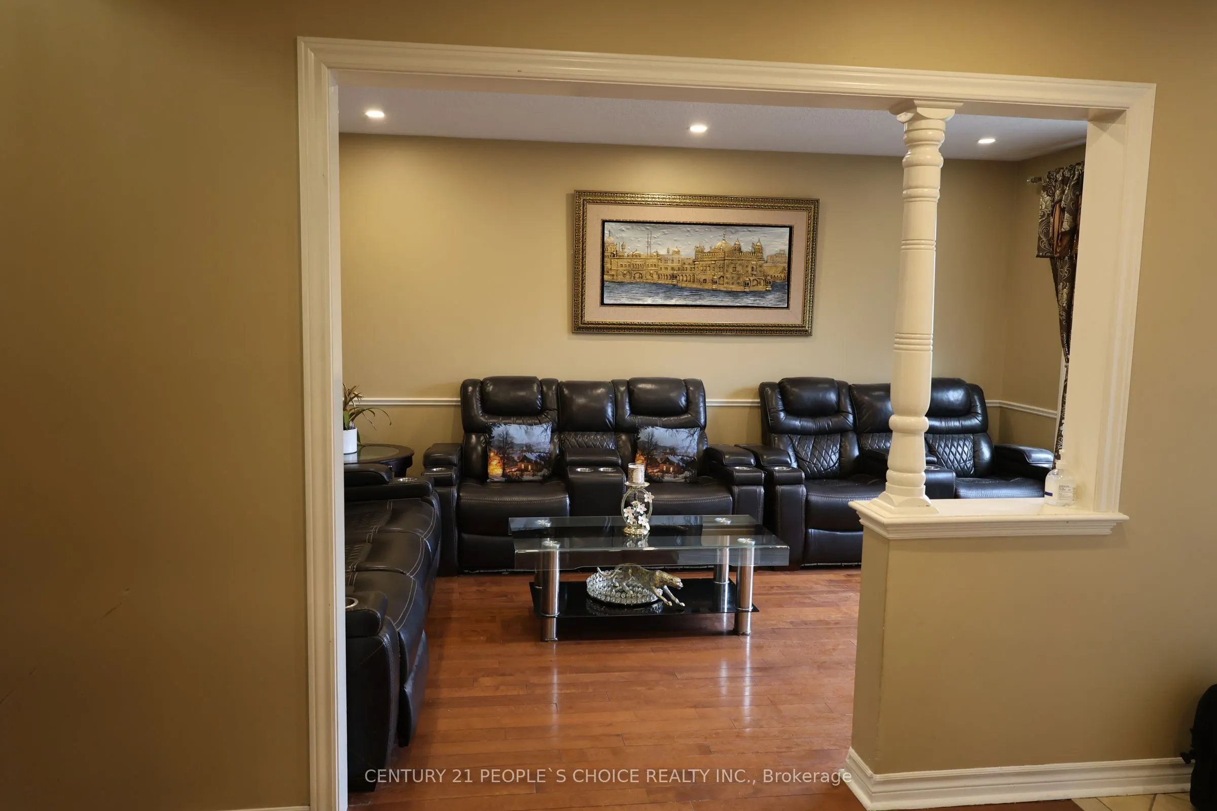 22 Novella Place
