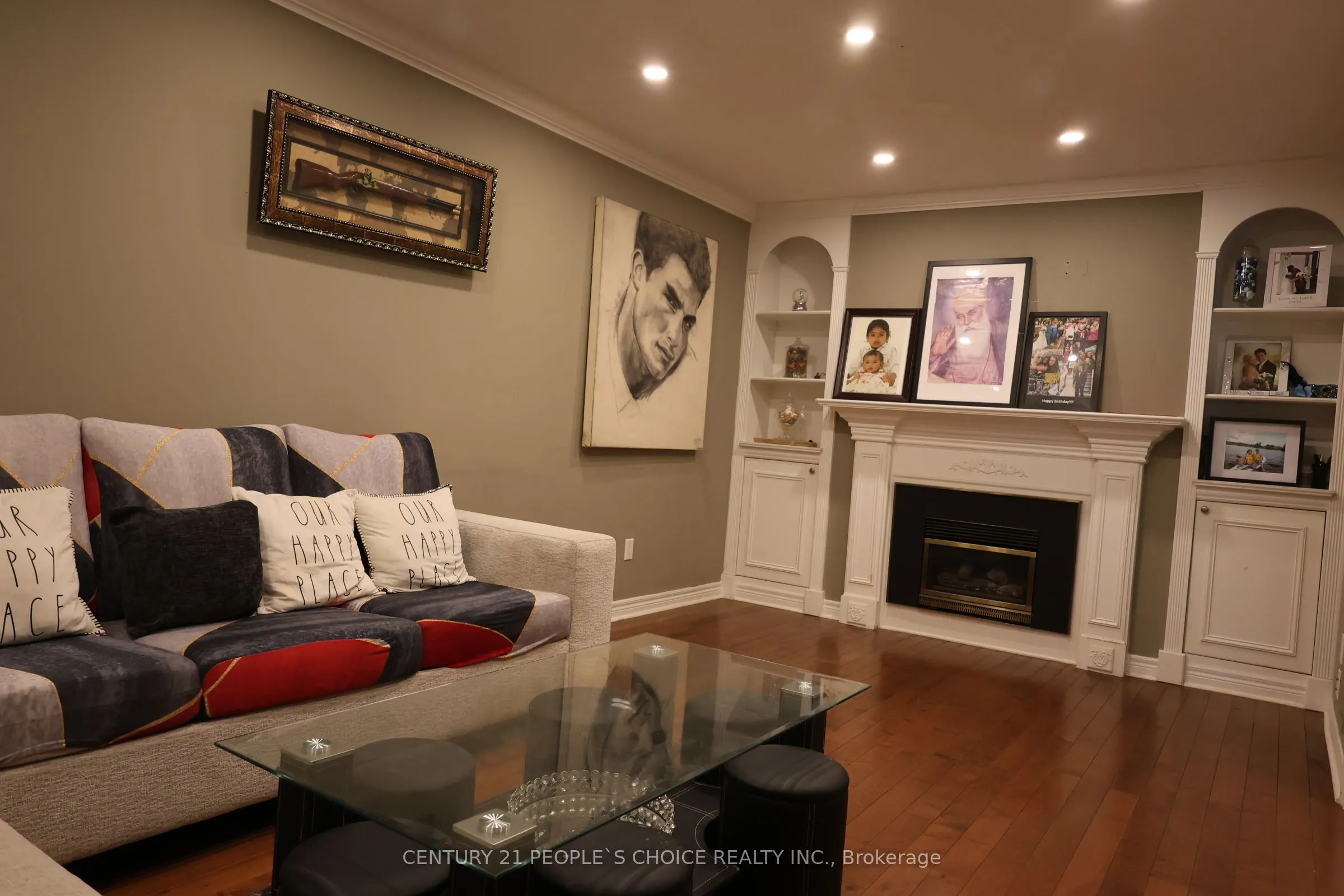 22 Novella Place