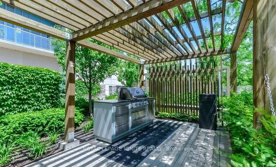 15 Viking Lane #1803