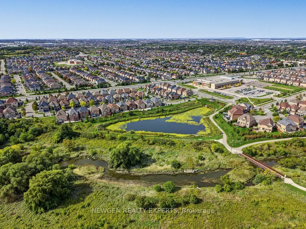43 Lone Rock Circle