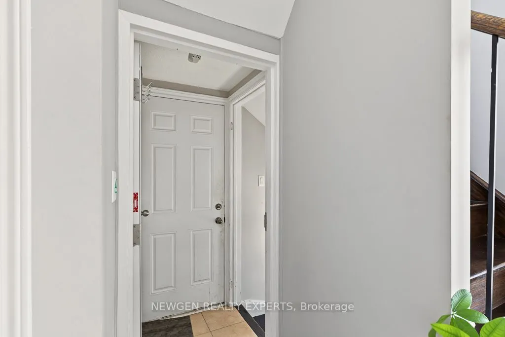 43 Lone Rock Circle