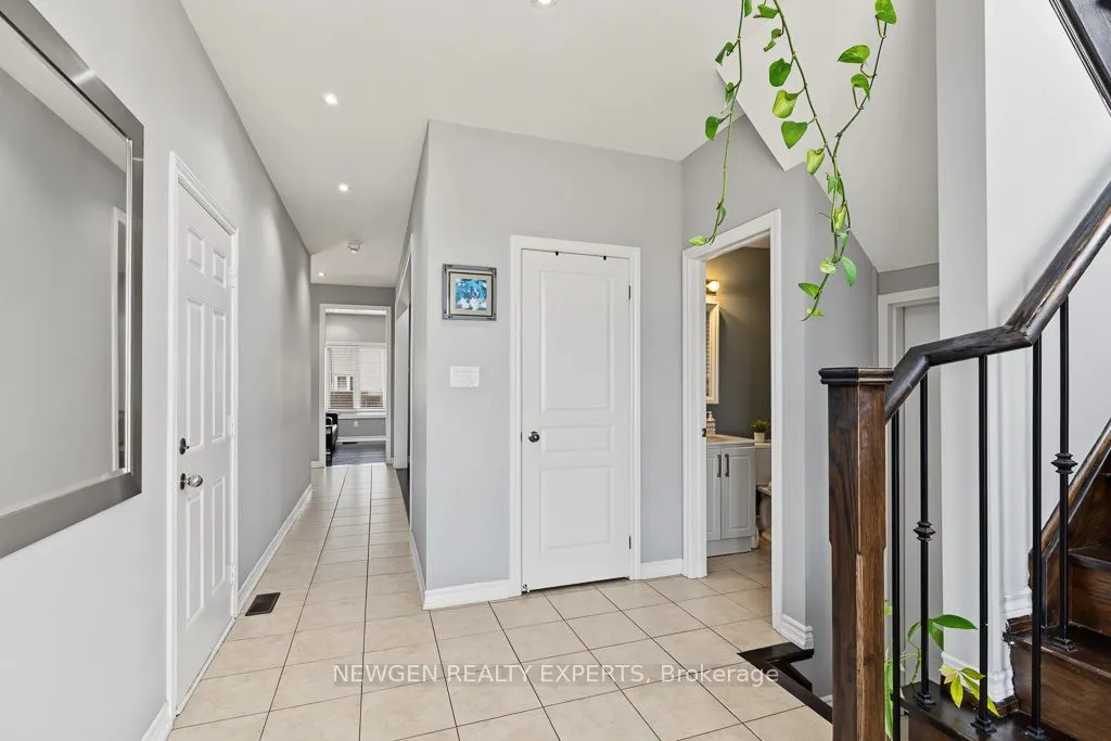 43 Lone Rock Circle