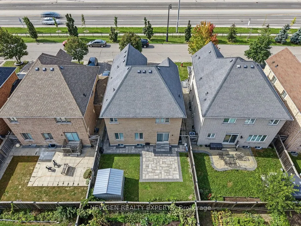 43 Lone Rock Circle