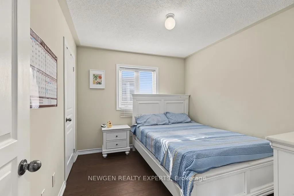 43 Lone Rock Circle