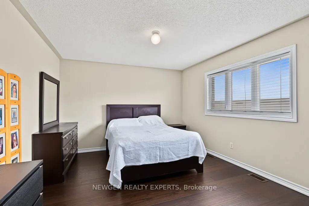 43 Lone Rock Circle