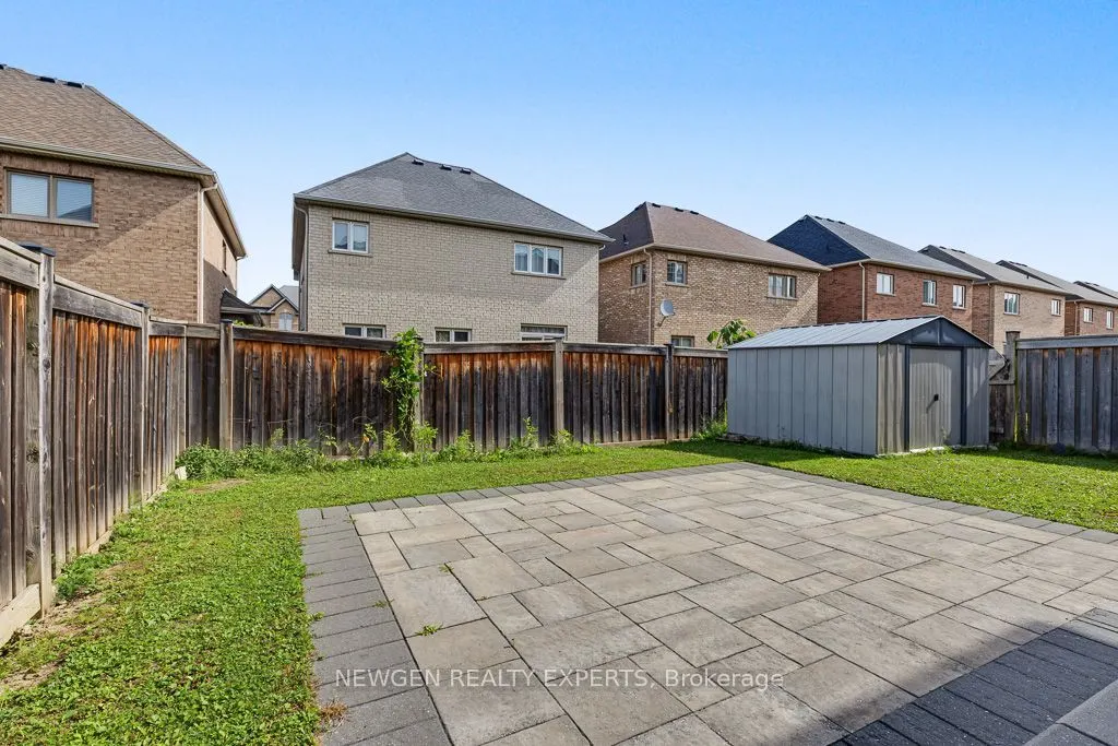 43 Lone Rock Circle