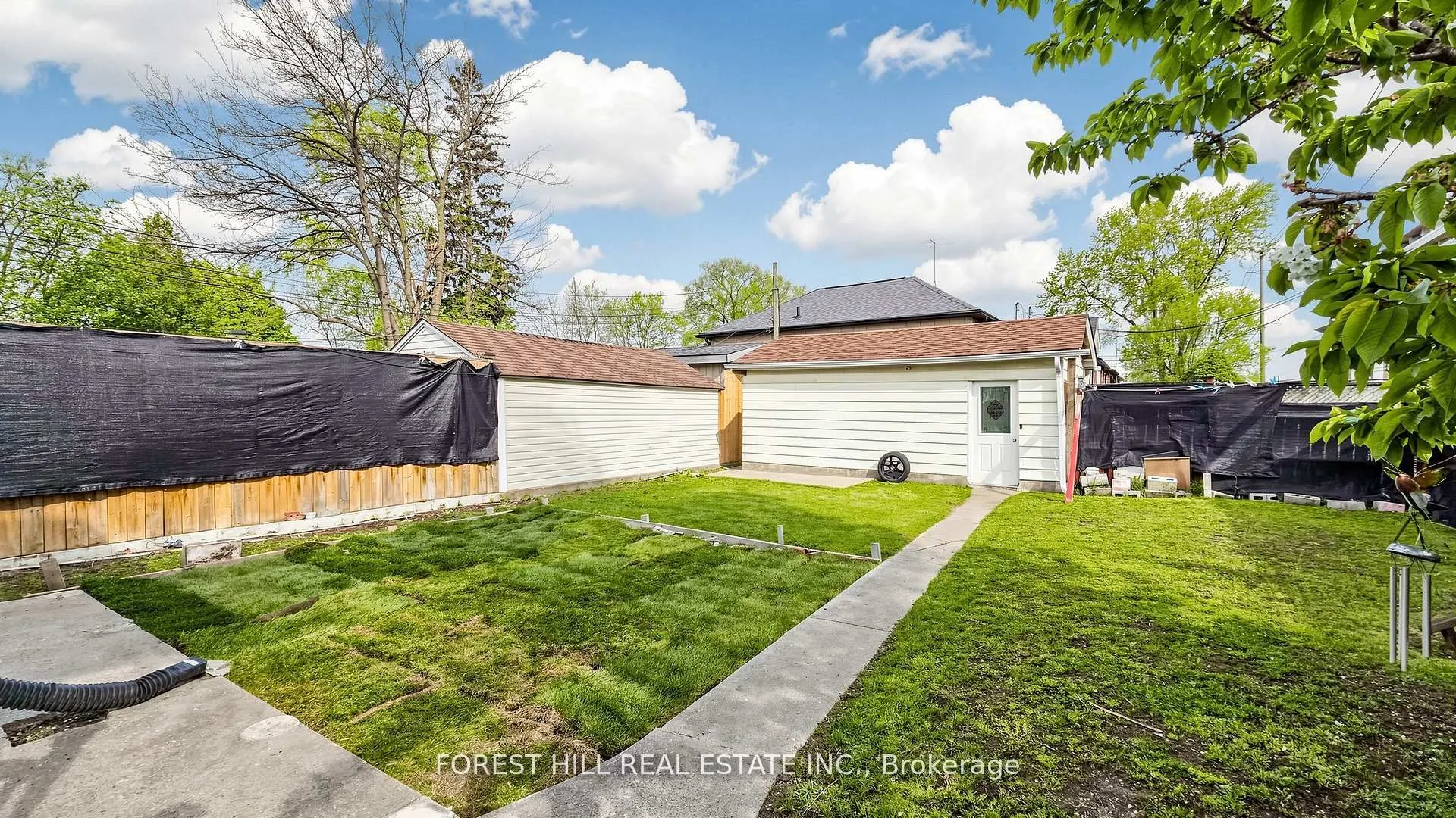 2 Ellins Avenue