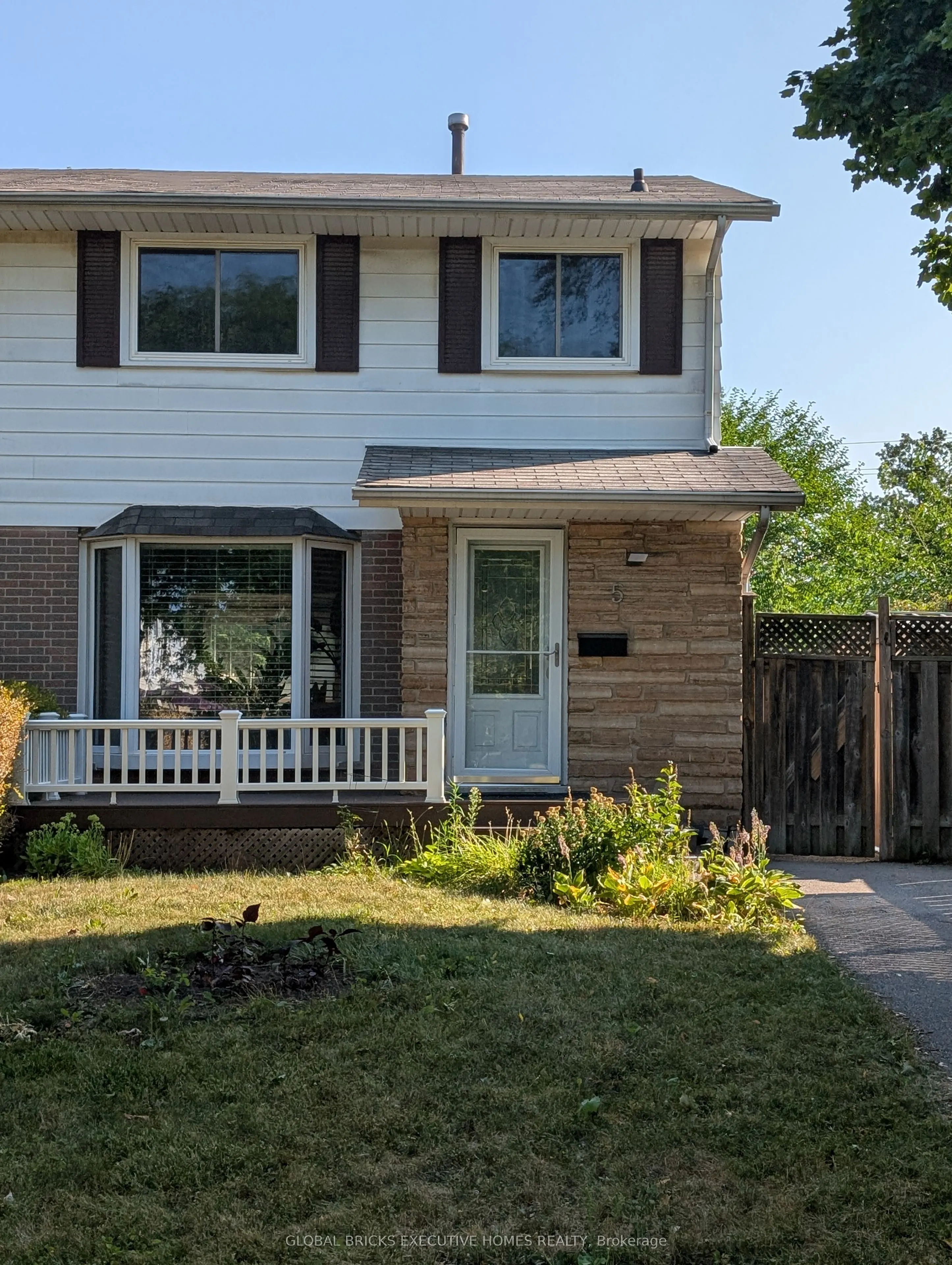 5 Onslow Court #Room1
