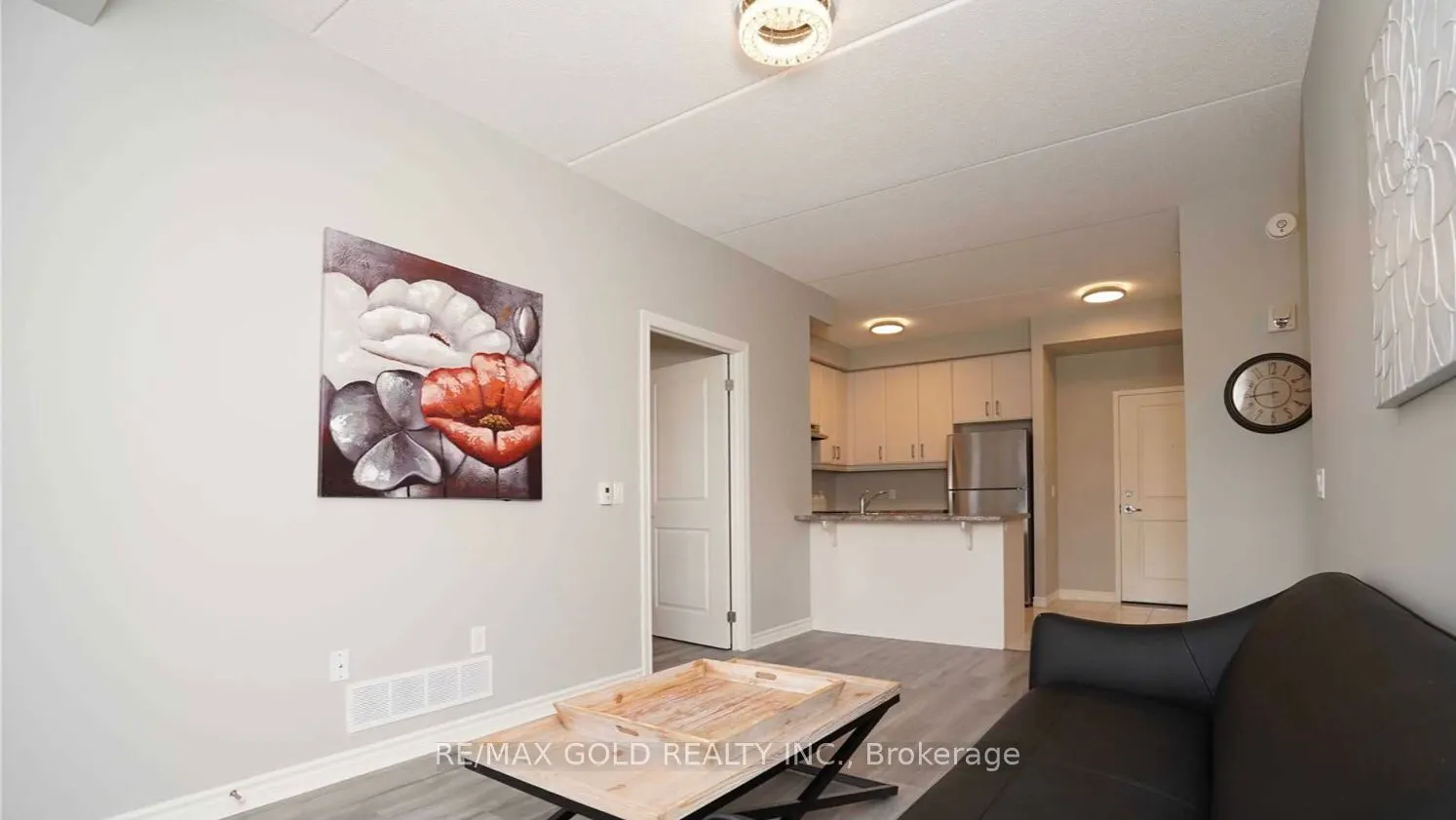 620 Sauve Street #406