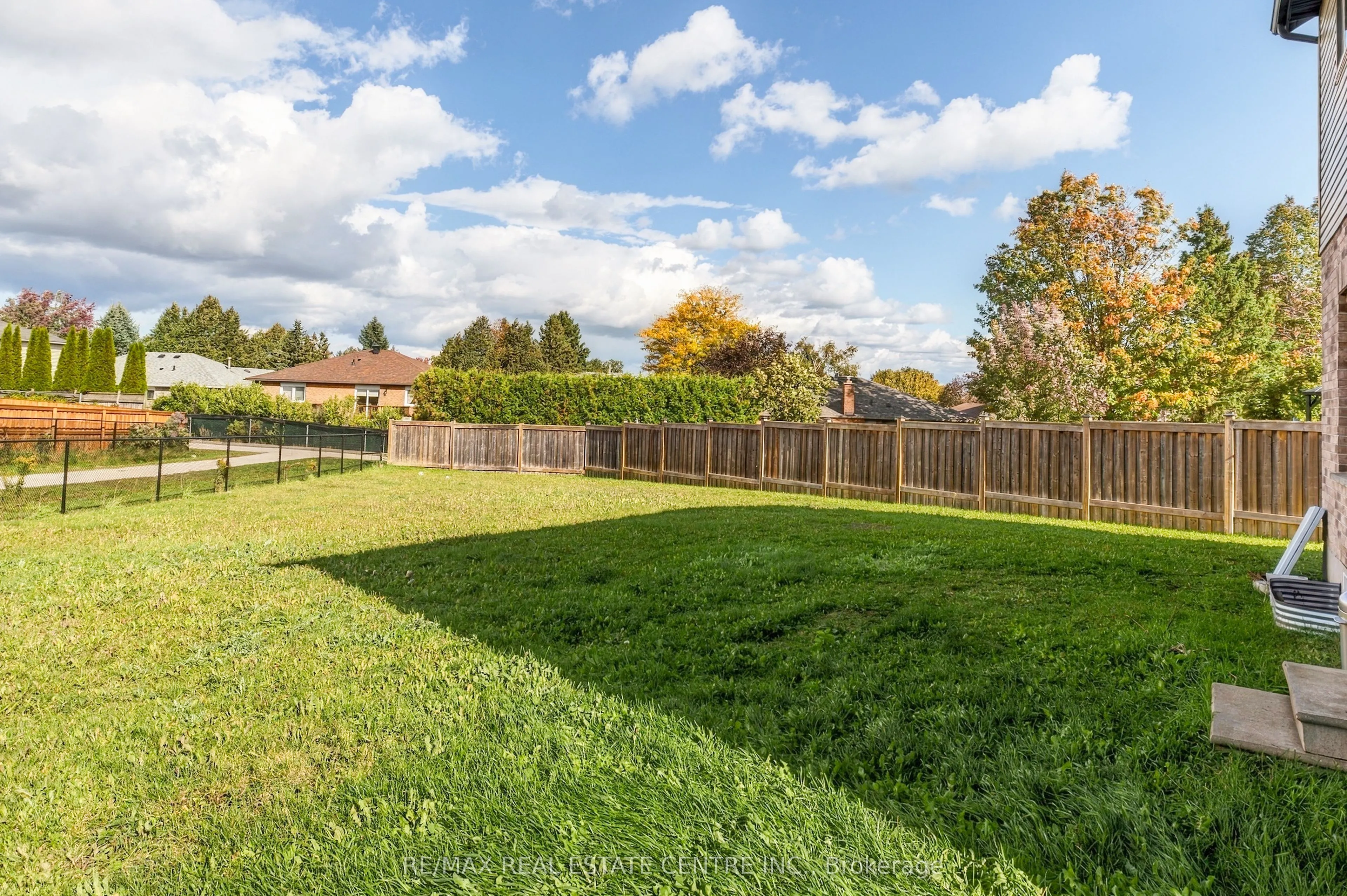 51 Laverty Crescent