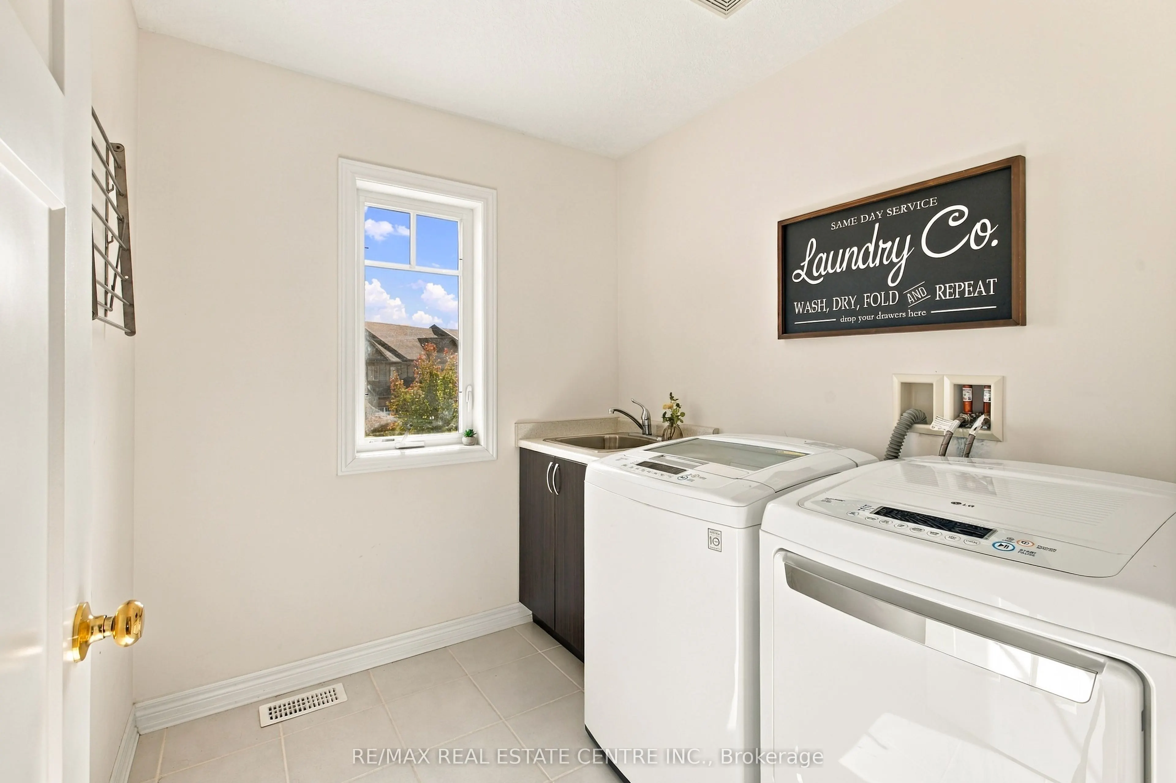 51 Laverty Crescent