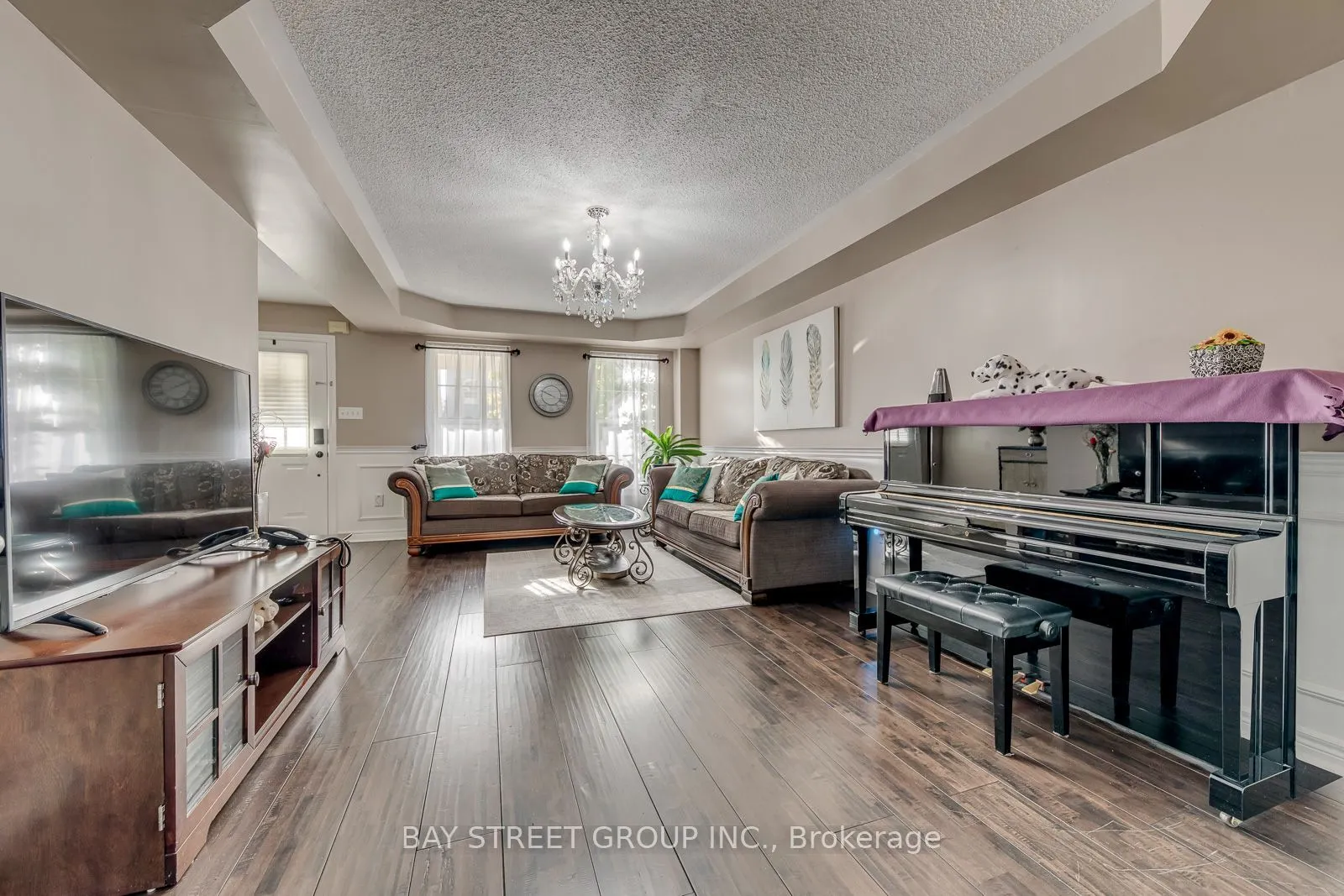 213 Littlewood Drive